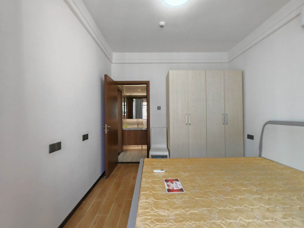 海航豪庭南苑  2室2厅2卫    4500.0元/月 海航豪庭南苑  2室2厅2卫    4500.0元/月室内图