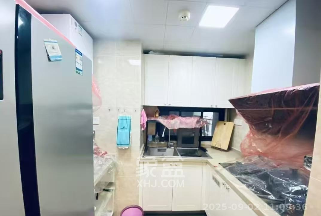 万科魅力之城  3室2厅2卫   2800.00元/月室内图