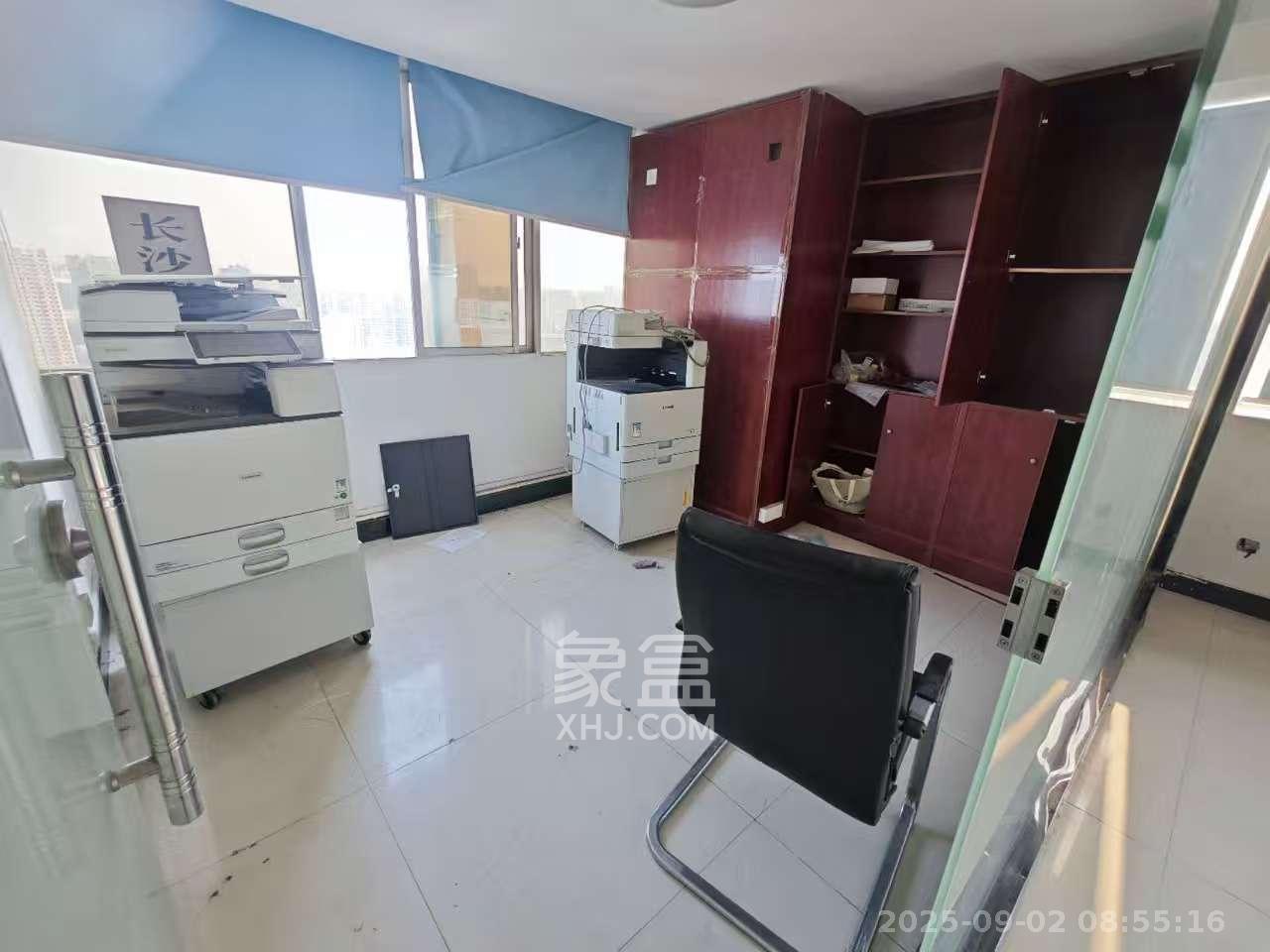 鸿运凯旋国际(科佳电脑城)  2室1厅1卫    2200.0元/月 鸿运凯旋国际(科佳电脑城)  2室1厅1卫    2200.0元/月室内图