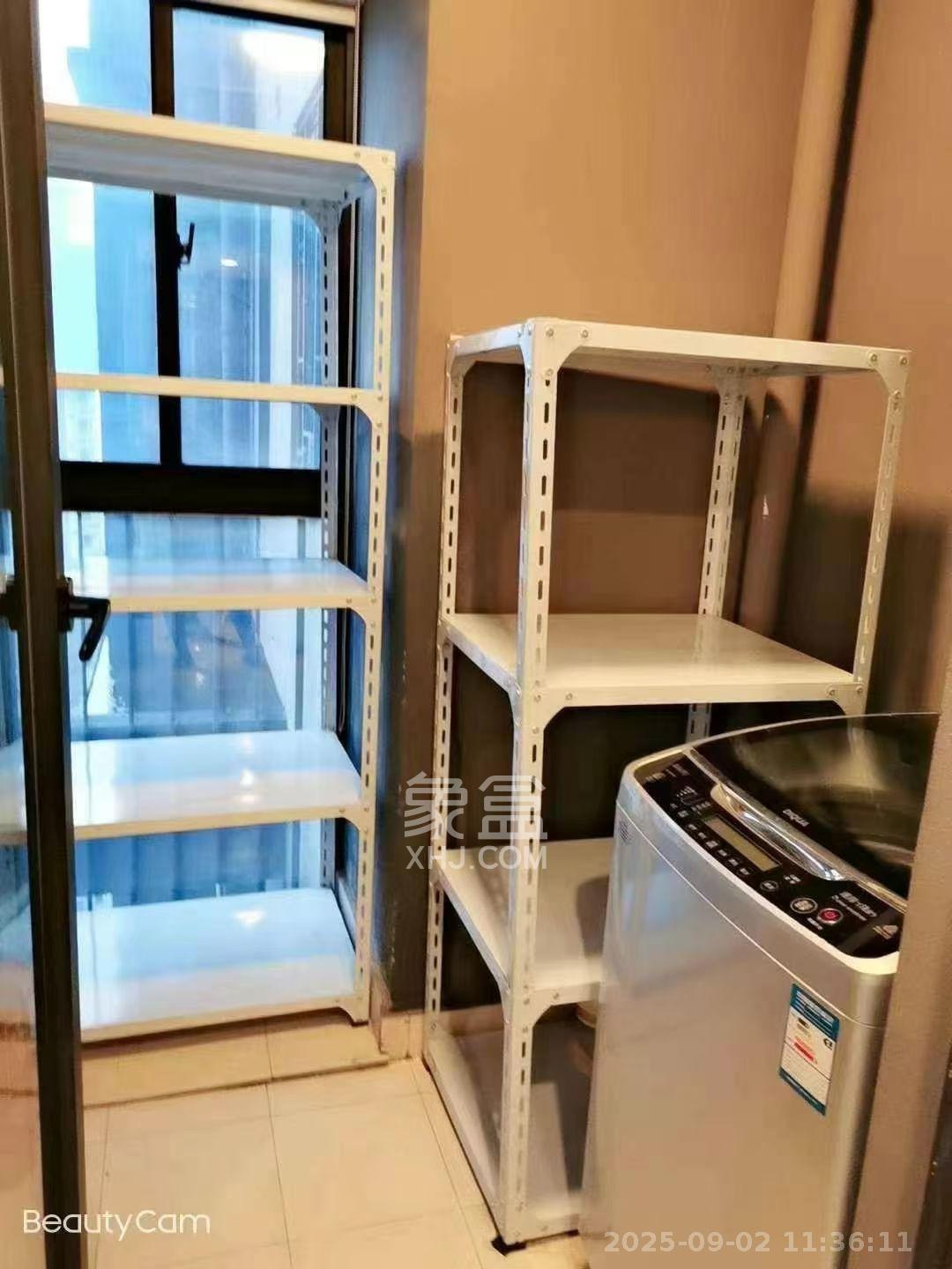 万科金域华府二期  3室2厅2卫   3200.00元/月室内图