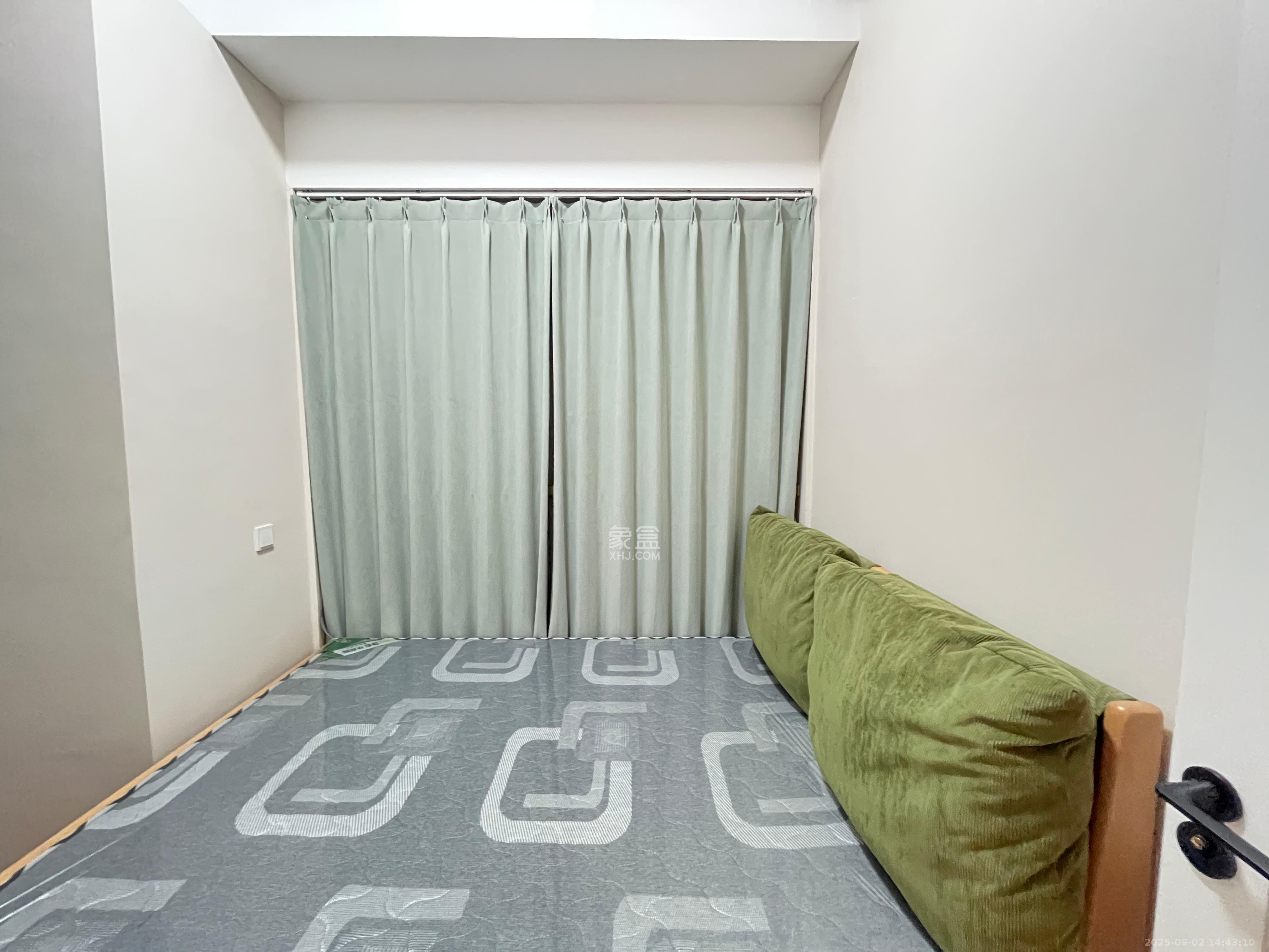 恒大珺悦府  2室2厅1卫    2500.0元/月 恒大珺悦府  2室2厅1卫    2500.0元/月室内图