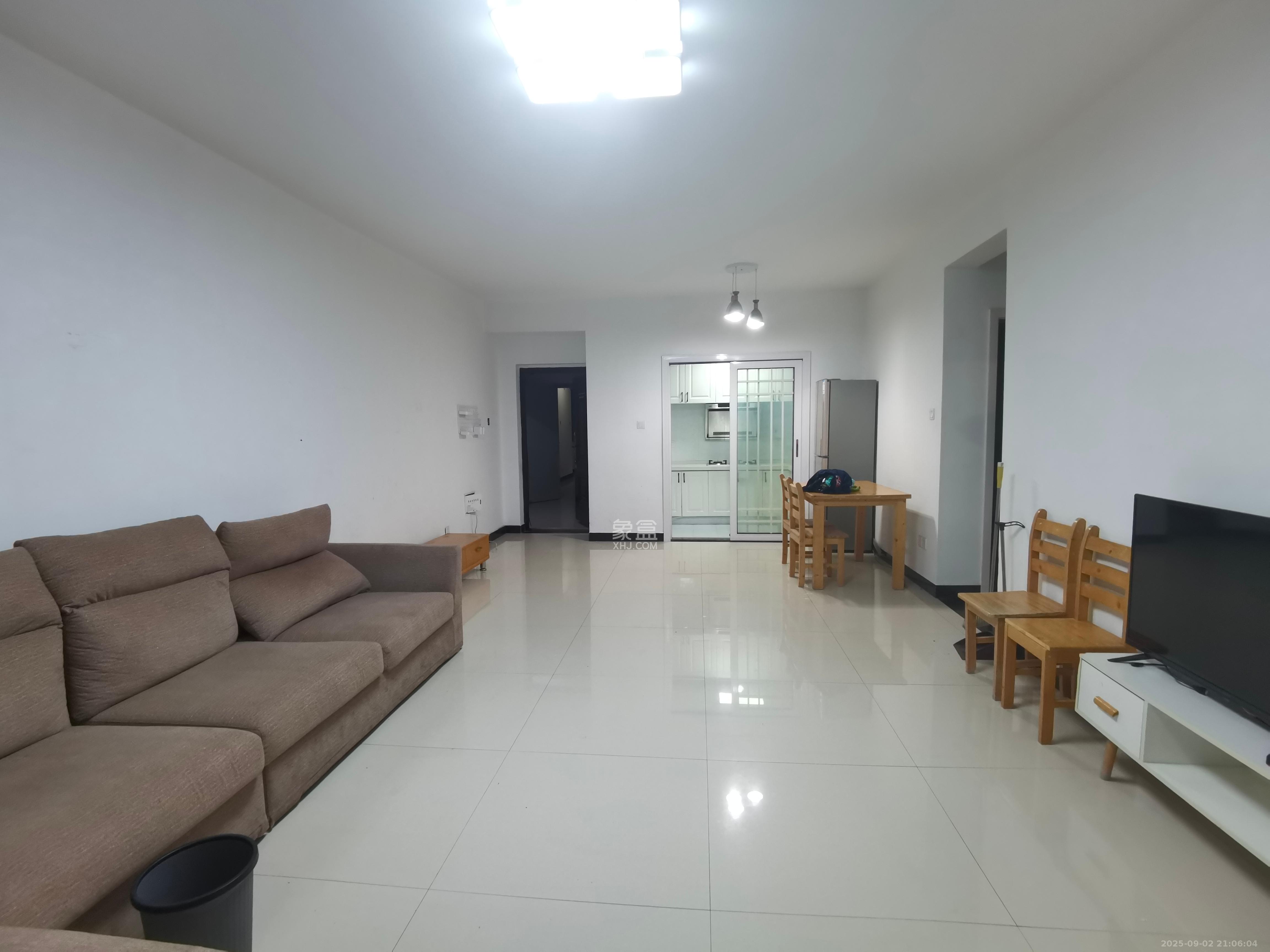 汇景豪庭  2室1厅1卫    2400.0元/月 汇景豪庭  2室1厅1卫    2400.0元/月室内图