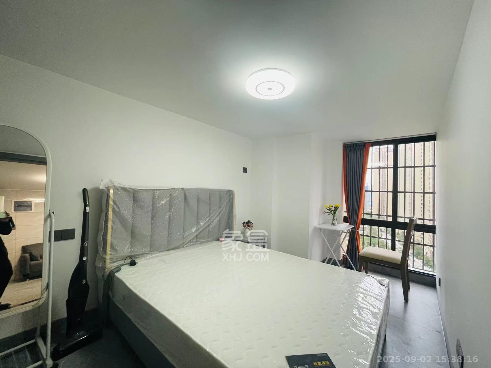 金地中交麓谷香颂(金地中交雅苑)  2室1厅1卫    1800.0元/月室内图