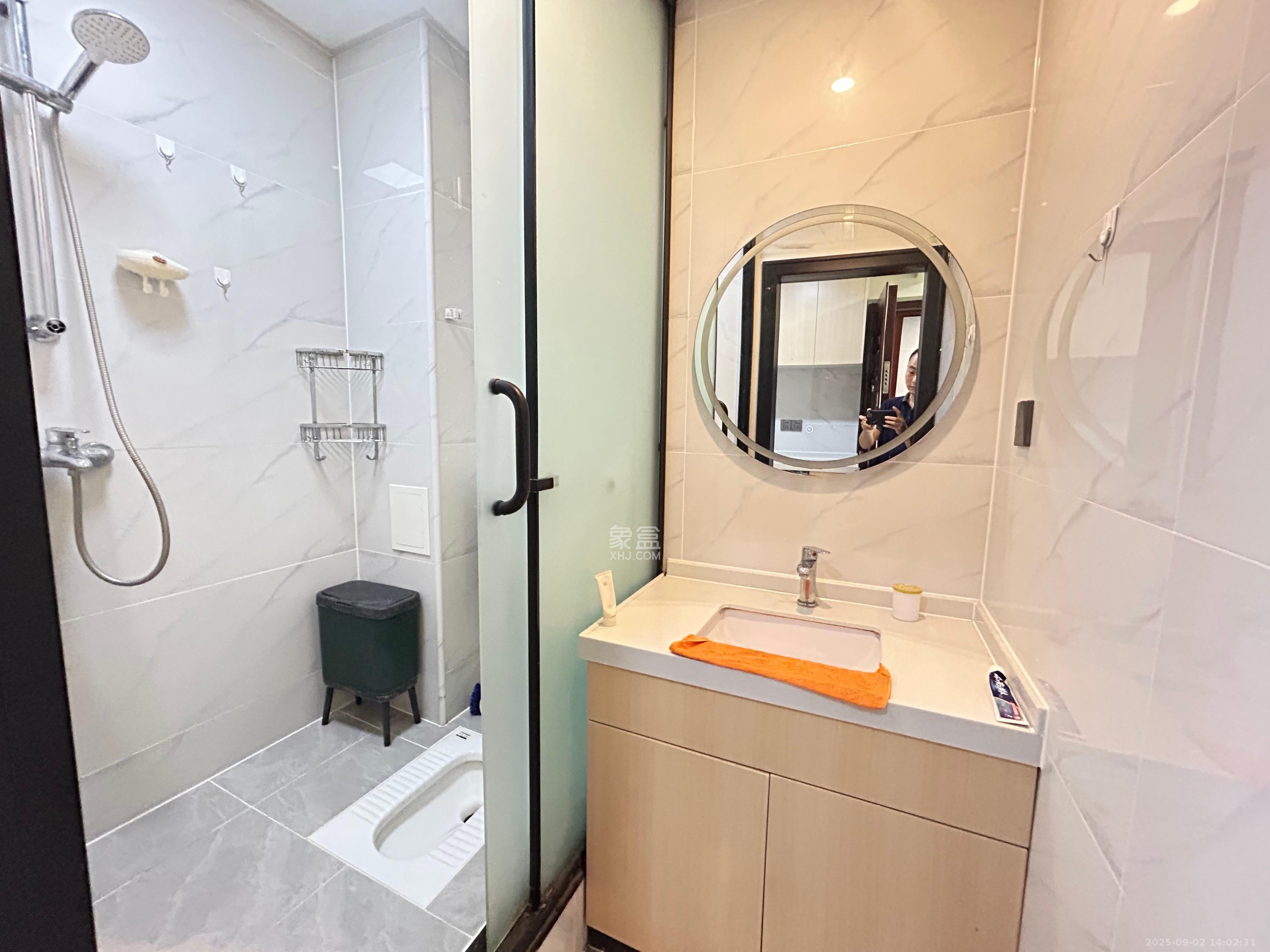 华润翡翠府  1室1厅1卫   1400.00元/月室内图