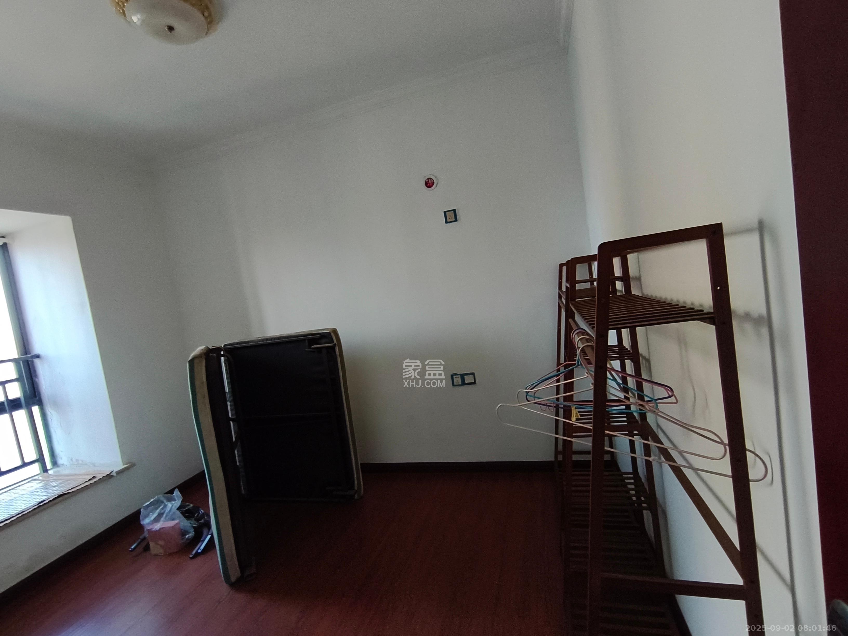 方略城市广场  3室1厅1卫    2000.0元/月 方略城市广场  3室1厅1卫    2000.0元/月室内图