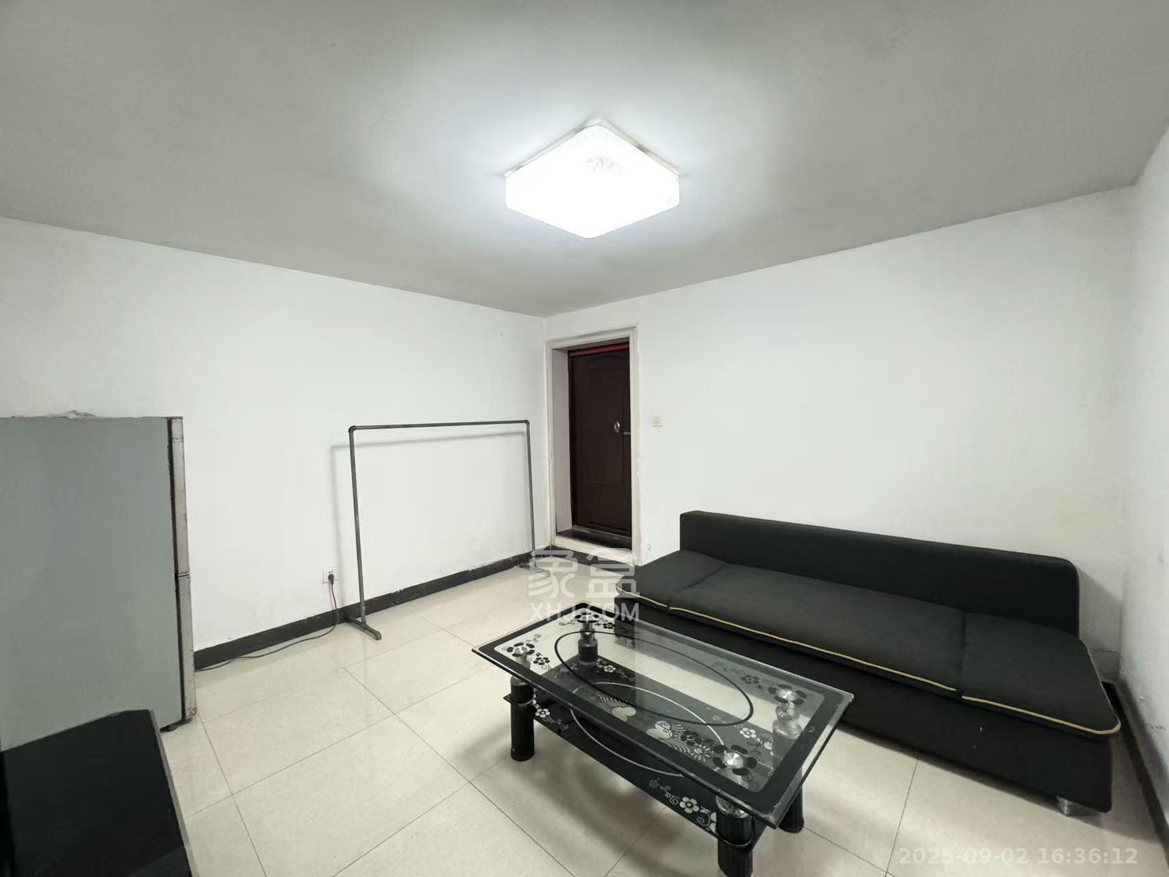 恩瑞麓山名园(龙王港小区) 2室1厅1卫 1600.0元/月 恩瑞麓山名园(龙王港小区) 2室1厅1卫 1600.0元/月室内图