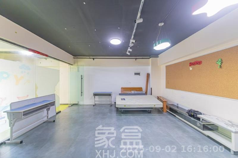 中建芙蓉嘉苑  1室1厅1卫    1800.0元/月