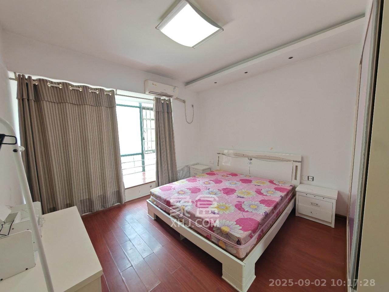 望兴景园一期  3室2厅1卫    2100.0元/月室内图