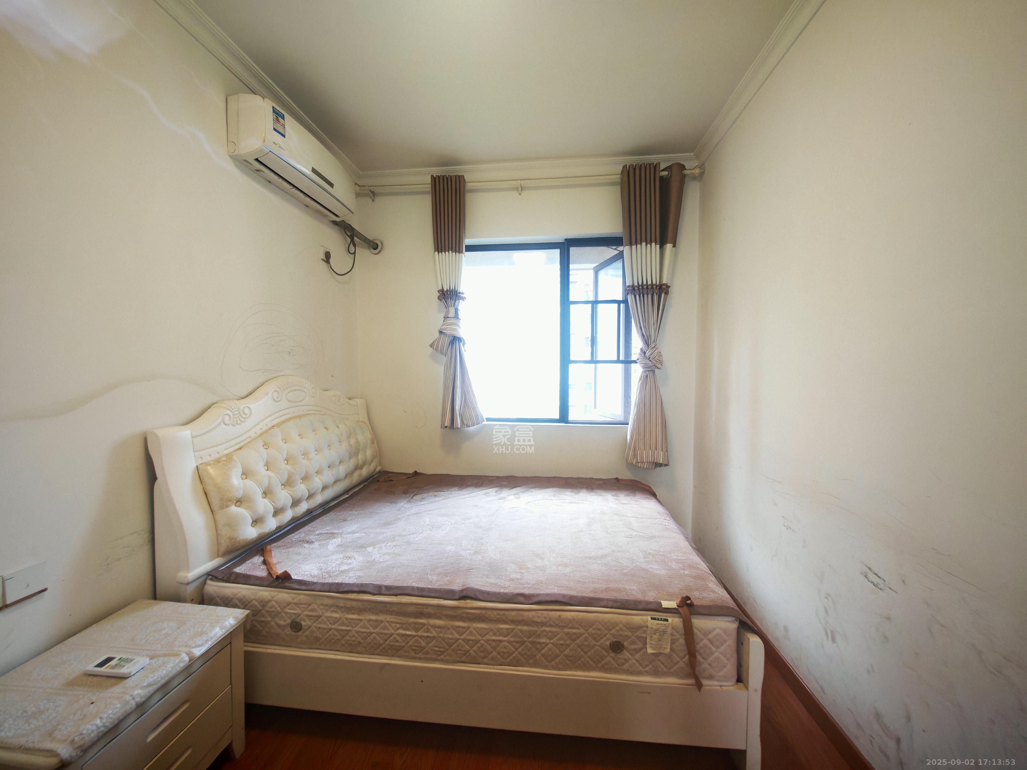 汇一城(汇壹公馆) 3室2厅2卫 2400.00元/月 汇一城(汇壹公馆) 3室2厅2卫 2400.00元/月室内图