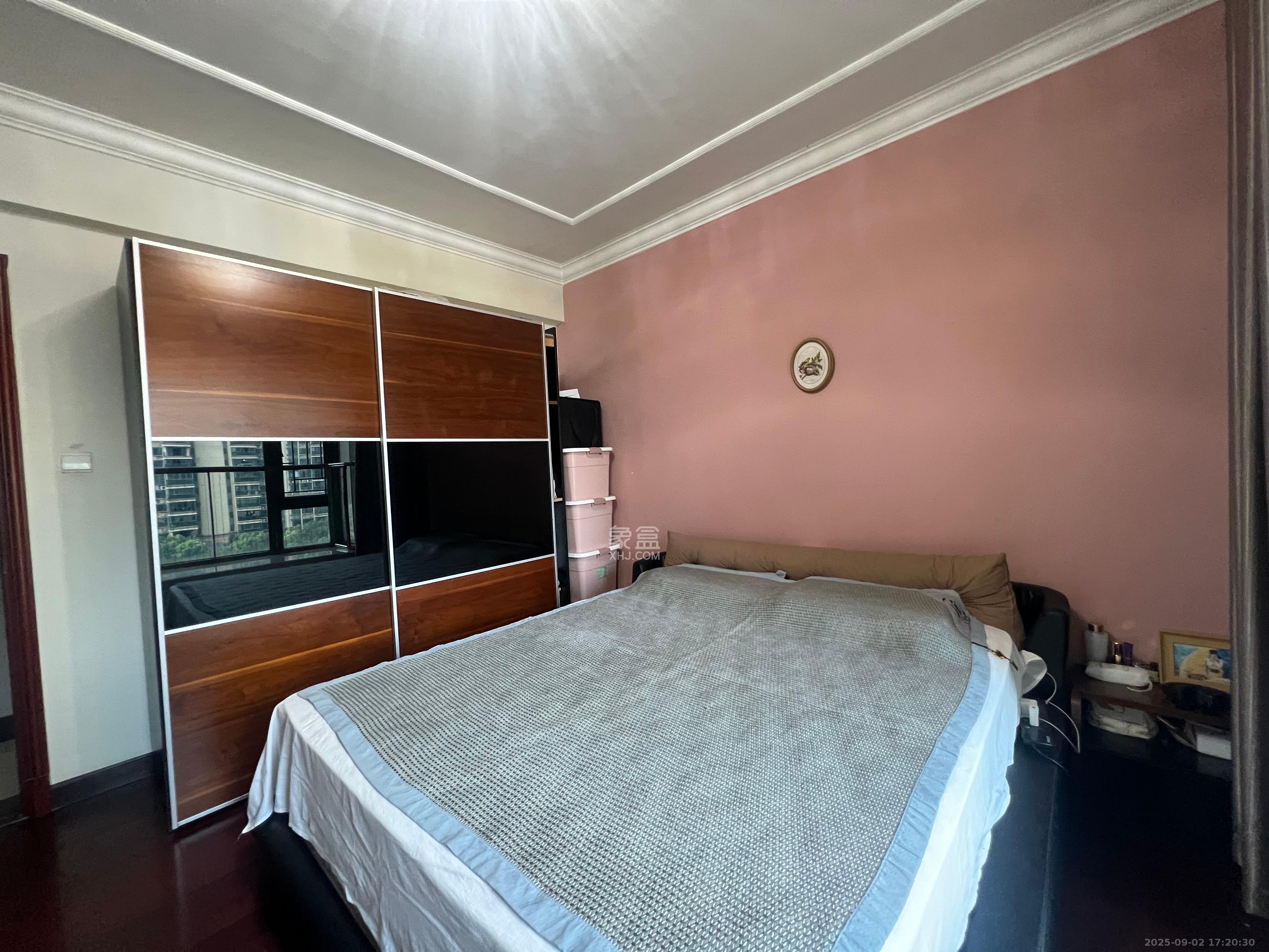 恒大绿洲  1室2厅2卫    3000.0元/月室内图