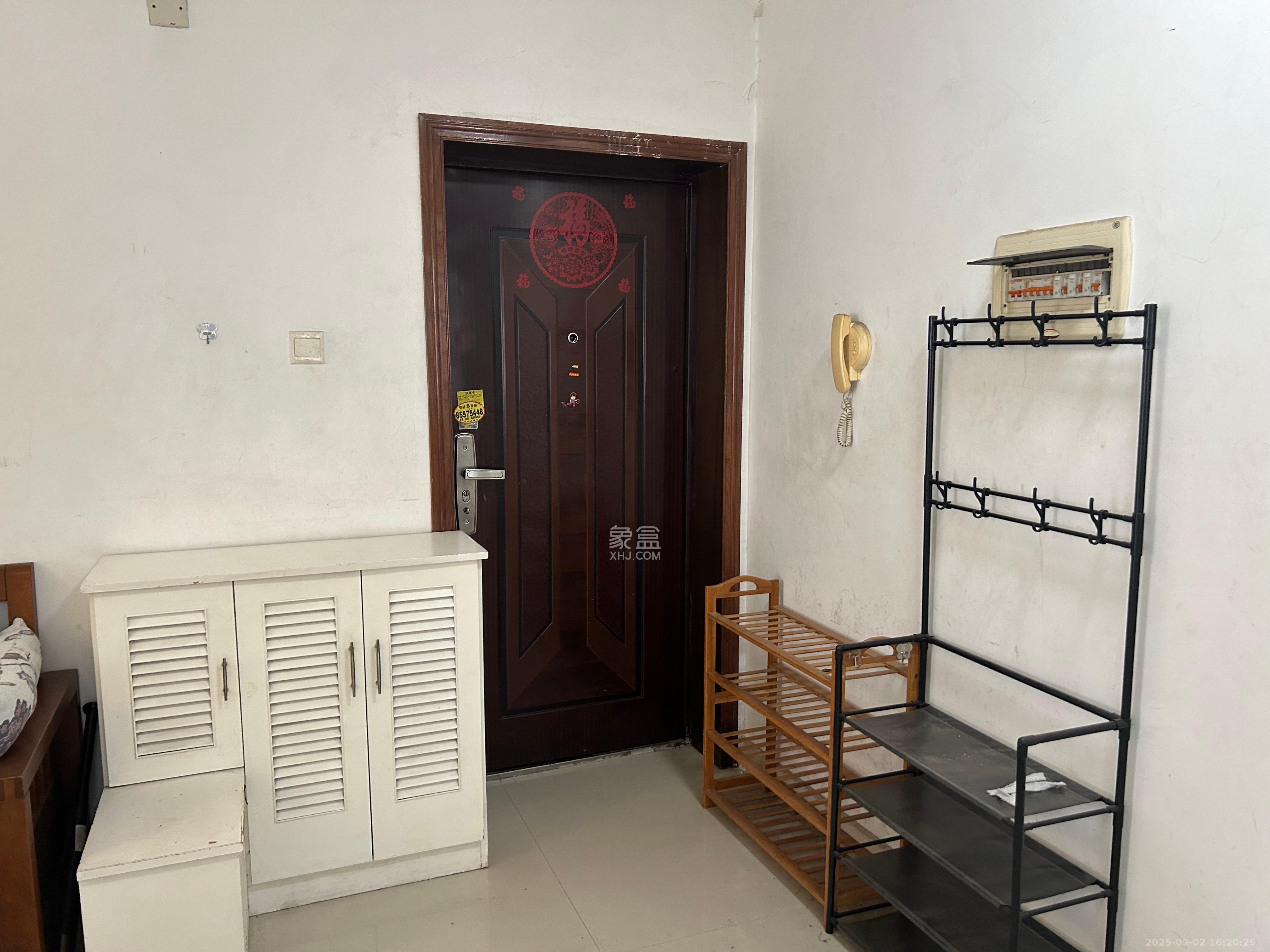 天翔新新家园  3室2厅2卫    2300.0元/月 天翔新新家园  3室2厅2卫    2300.0元/月室内图