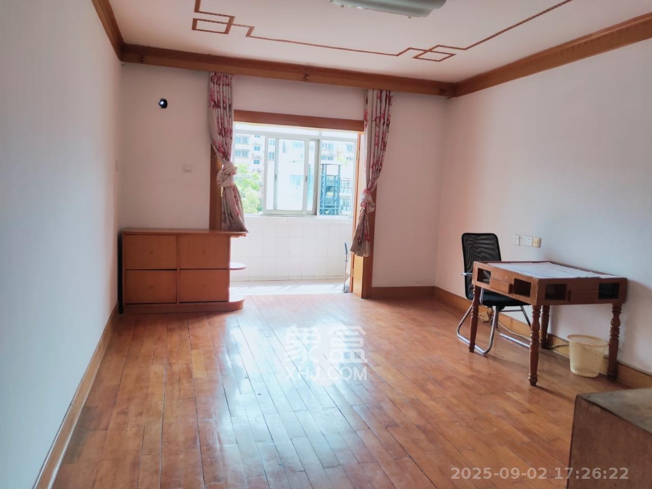 茶园坡社区(原王家冲社区)  2室1厅1卫    1300.0元/月 茶园坡社区(原王家冲社区)  2室1厅1卫    1300.0元/月室内图