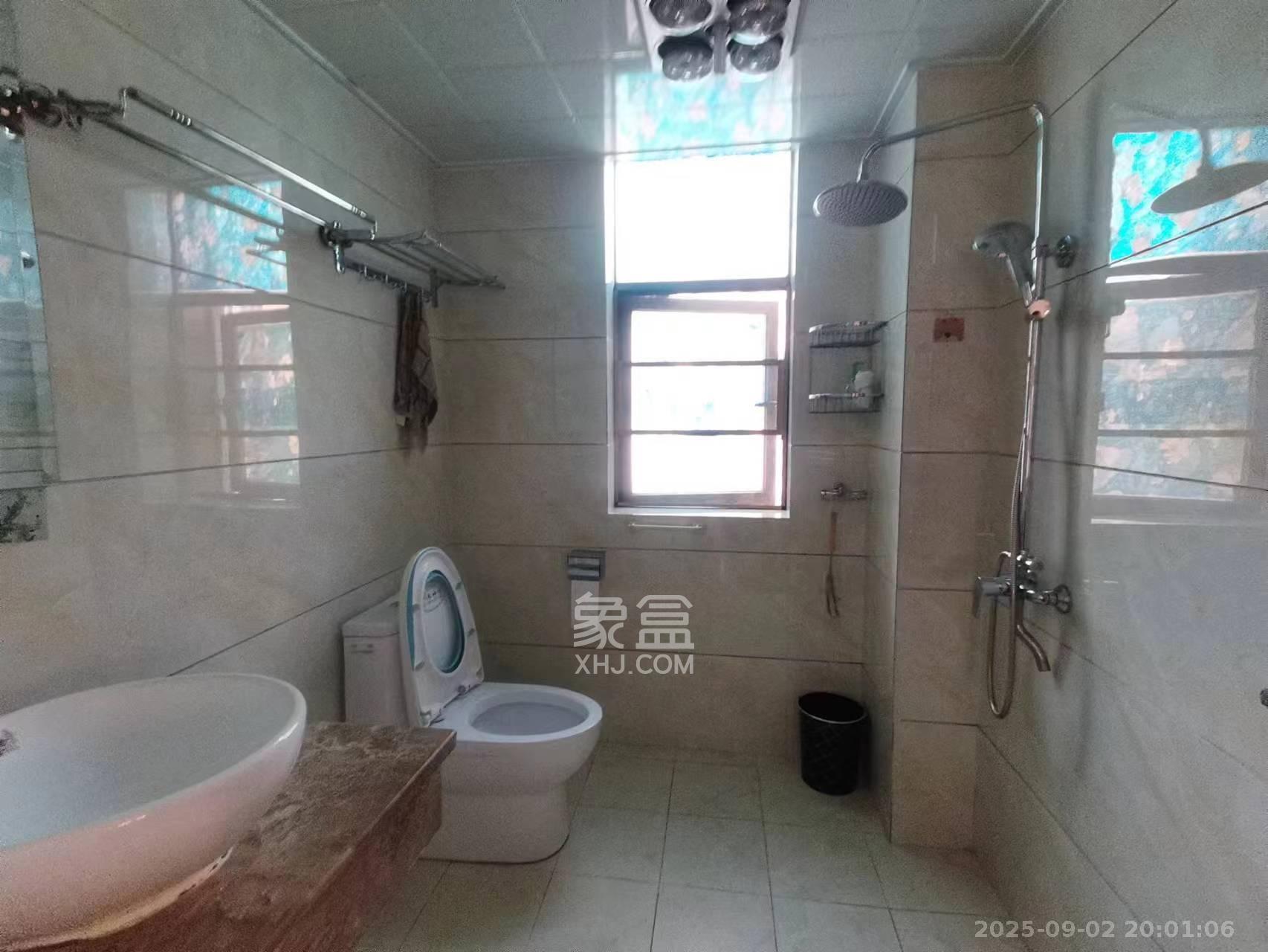 中房瑞致国际  3室2厅2卫    3000.0元/月 中房瑞致国际  3室2厅2卫    3000.0元/月室内图