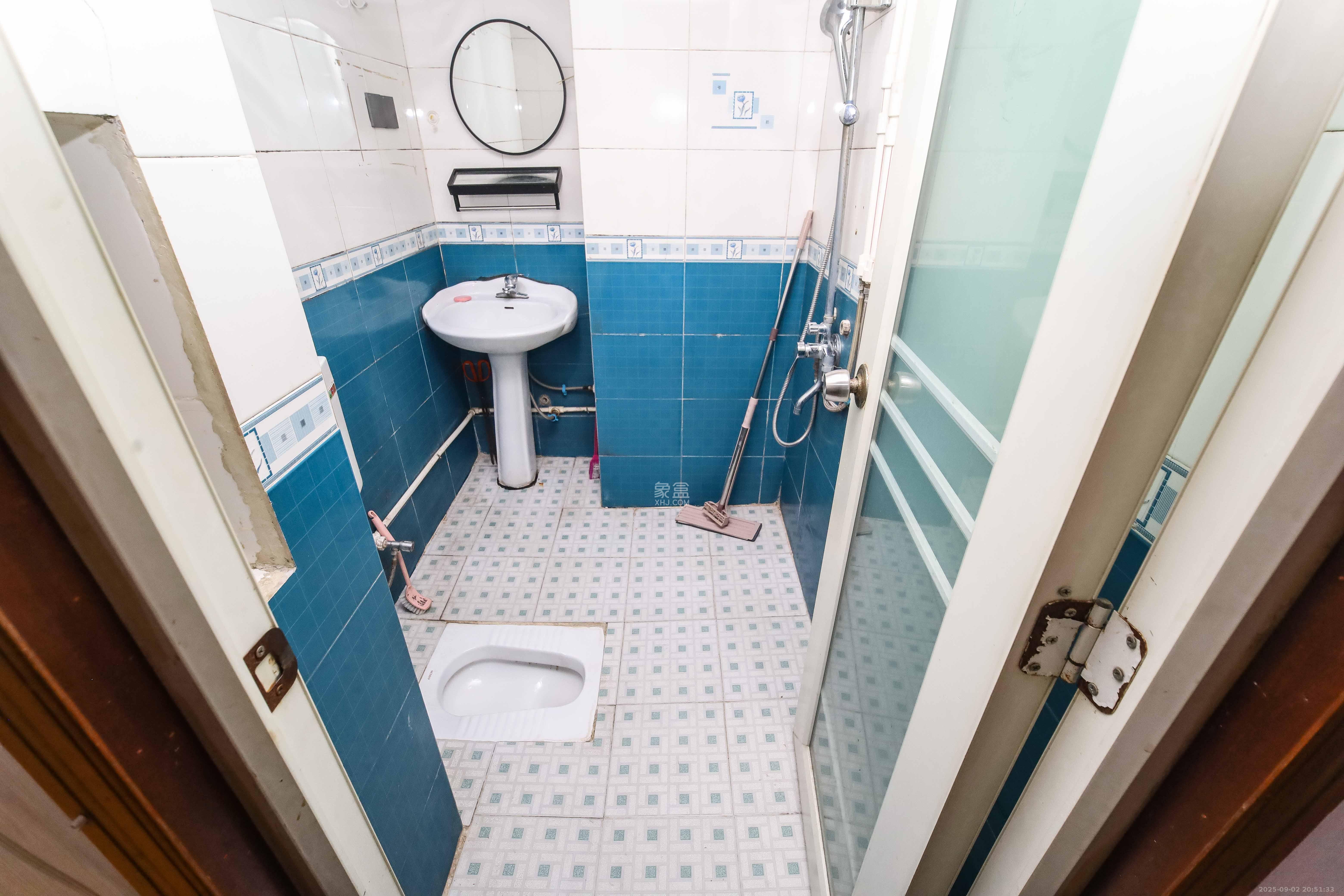 雄踞都市东家  2室2厅1卫    49.0万 雄踞都市东家  2室2厅1卫    49.0万卫生间