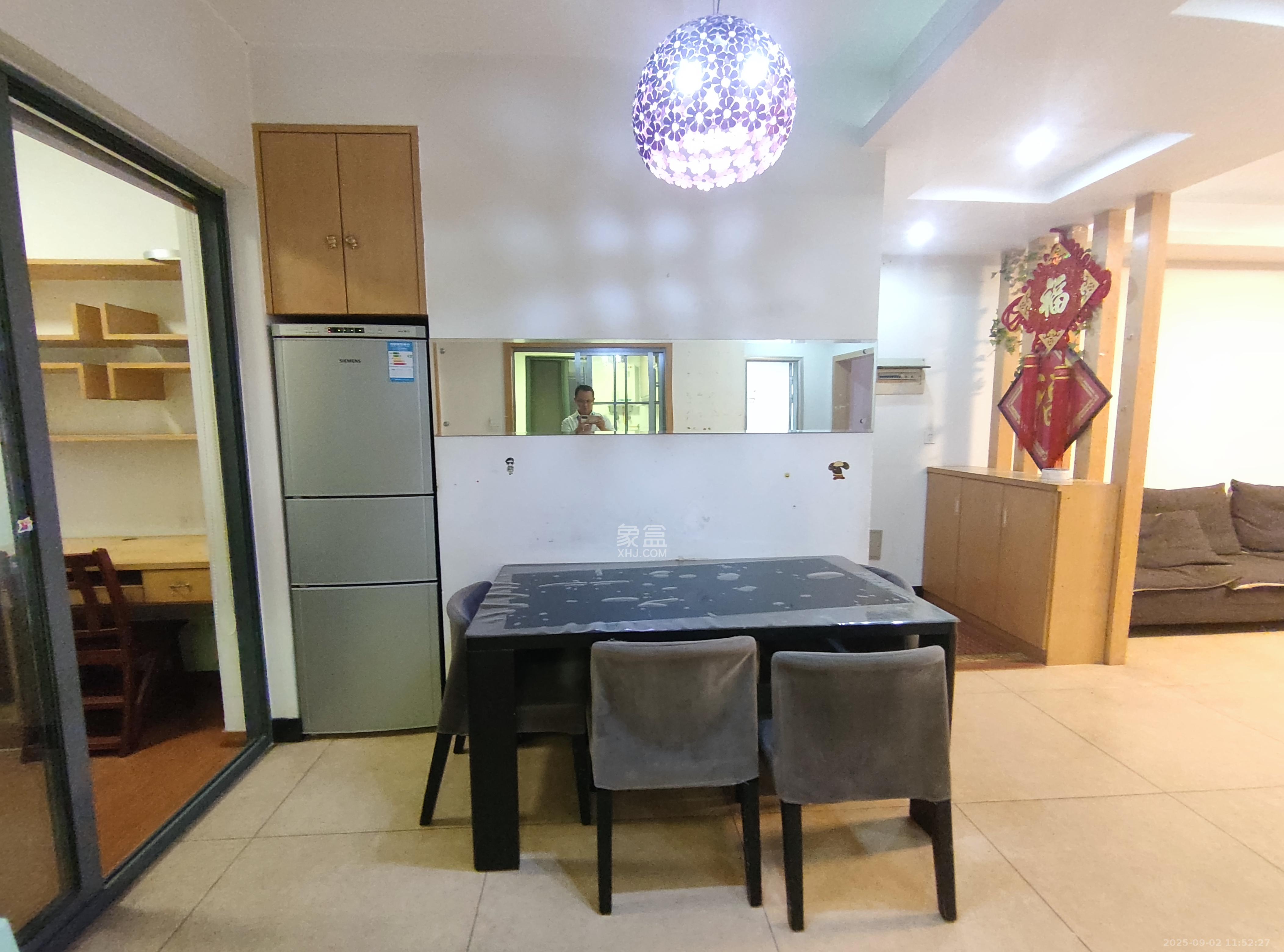 中城丽景香山园  3室2厅1卫    2800.0元/月 中城丽景香山园  3室2厅1卫    2800.0元/月室内图