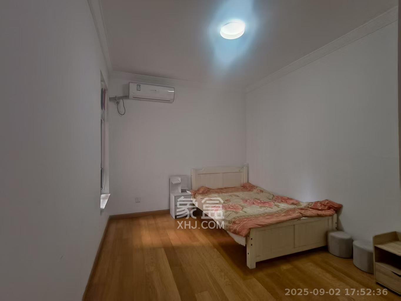 中海国际四期  2室2厅1卫    1800.0元/月室内图