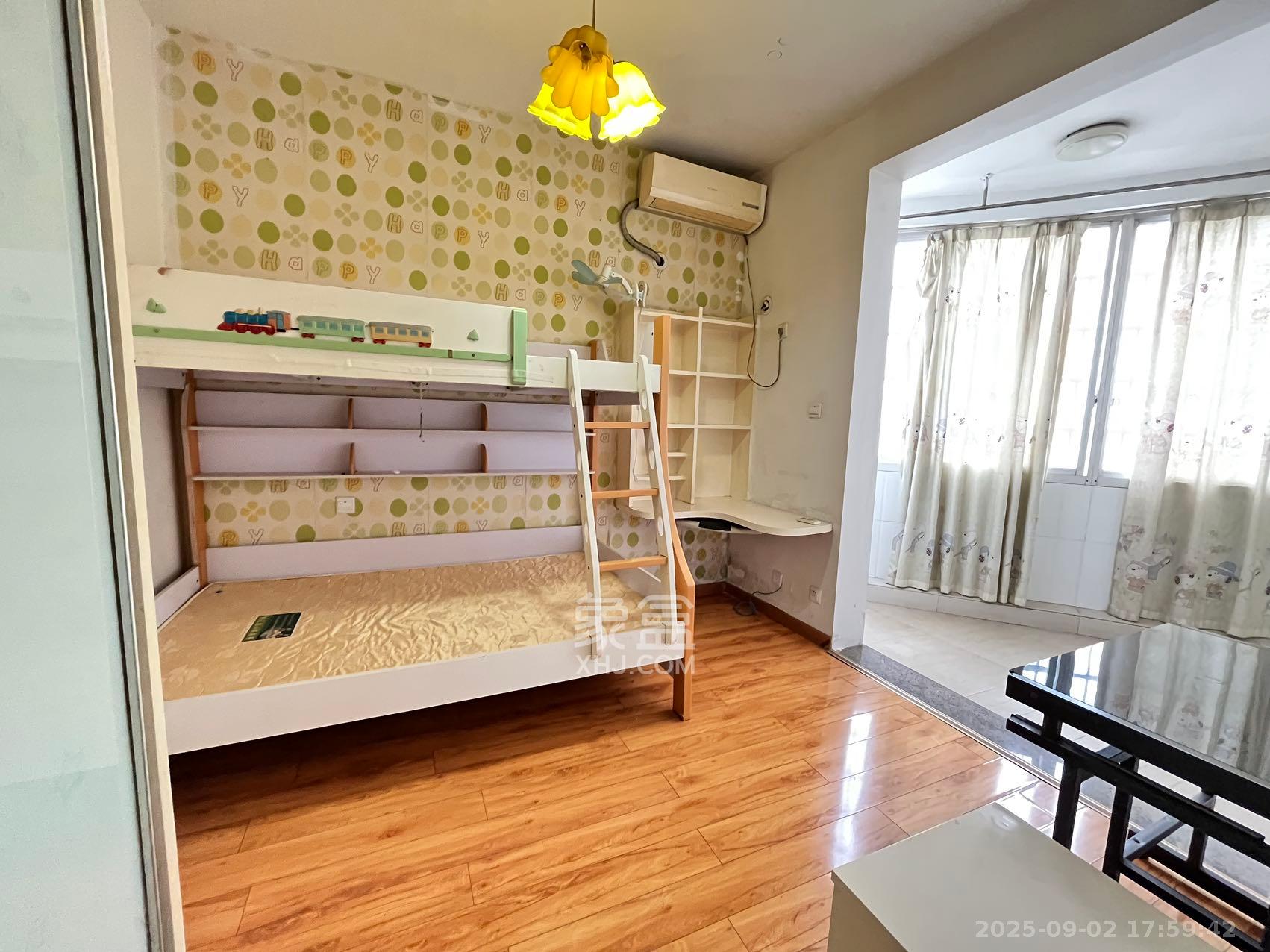 顺天黄金海岸  3室2厅2卫    2800.0元/月 顺天黄金海岸  3室2厅2卫    2800.0元/月室内图