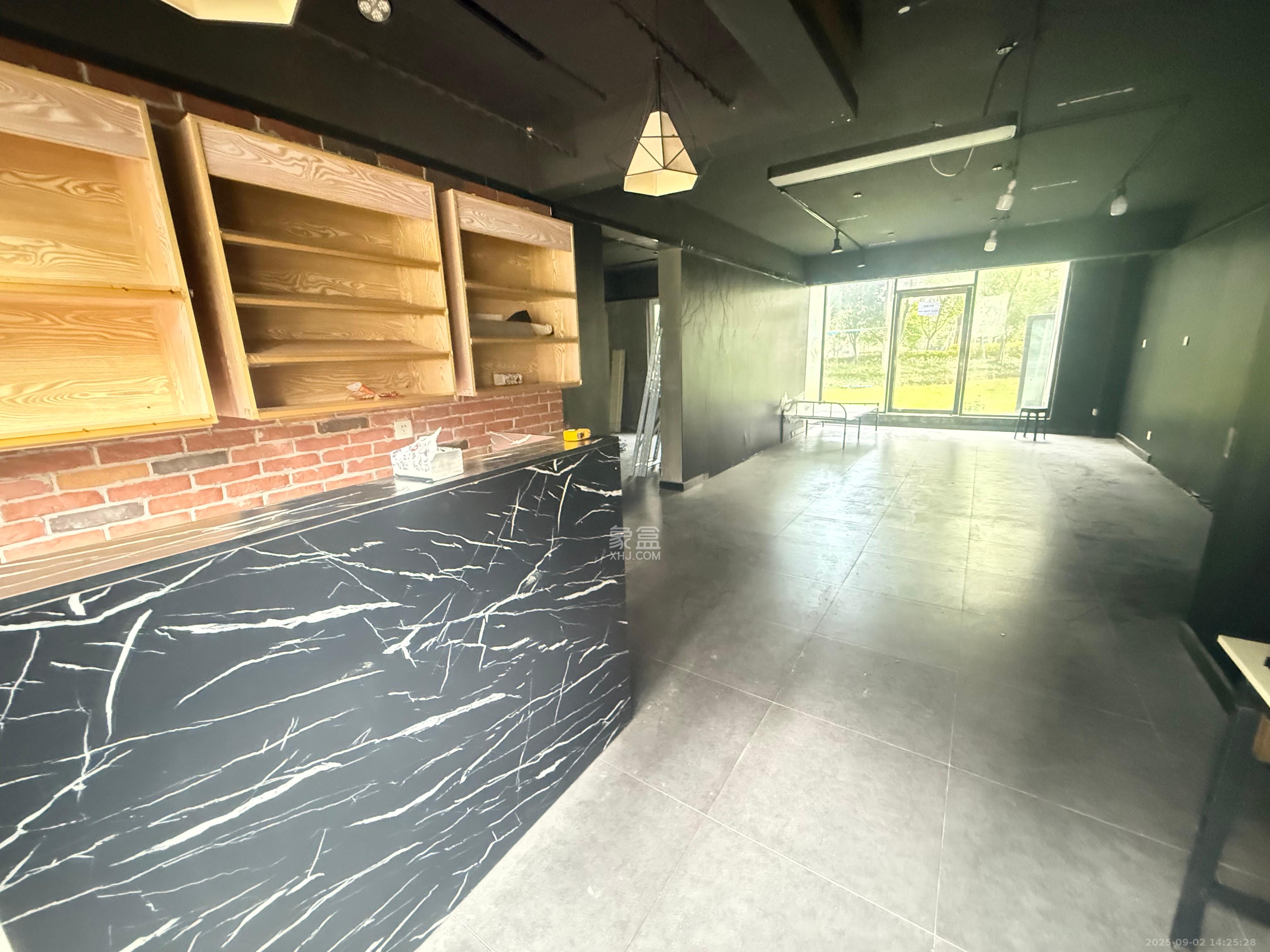 绿地之窗 4室1厅1卫 3200.0元/月 绿地之窗 4室1厅1卫 3200.0元/月室内图