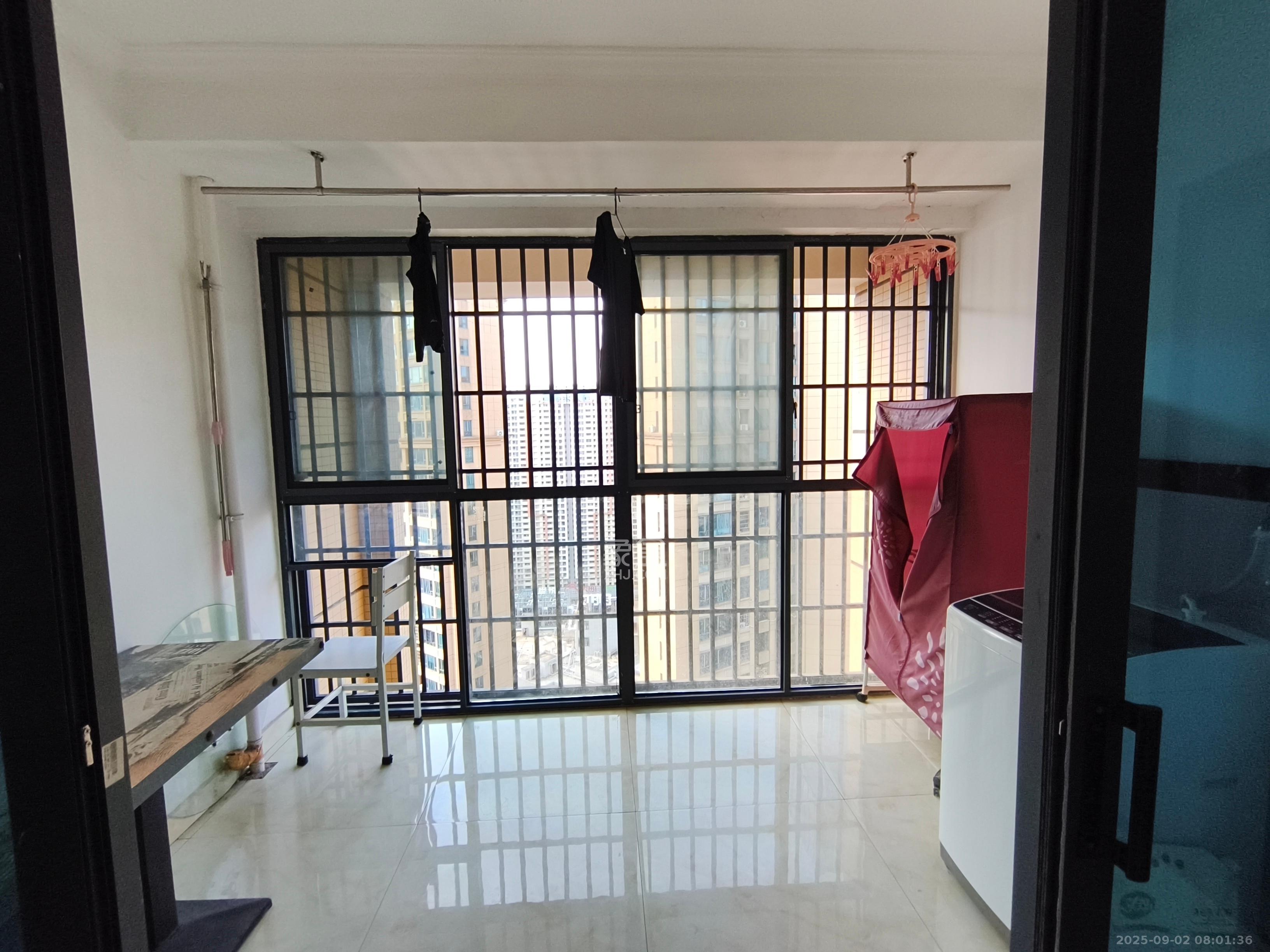 方略城市广场  3室1厅1卫    2000.0元/月 方略城市广场  3室1厅1卫    2000.0元/月室内图