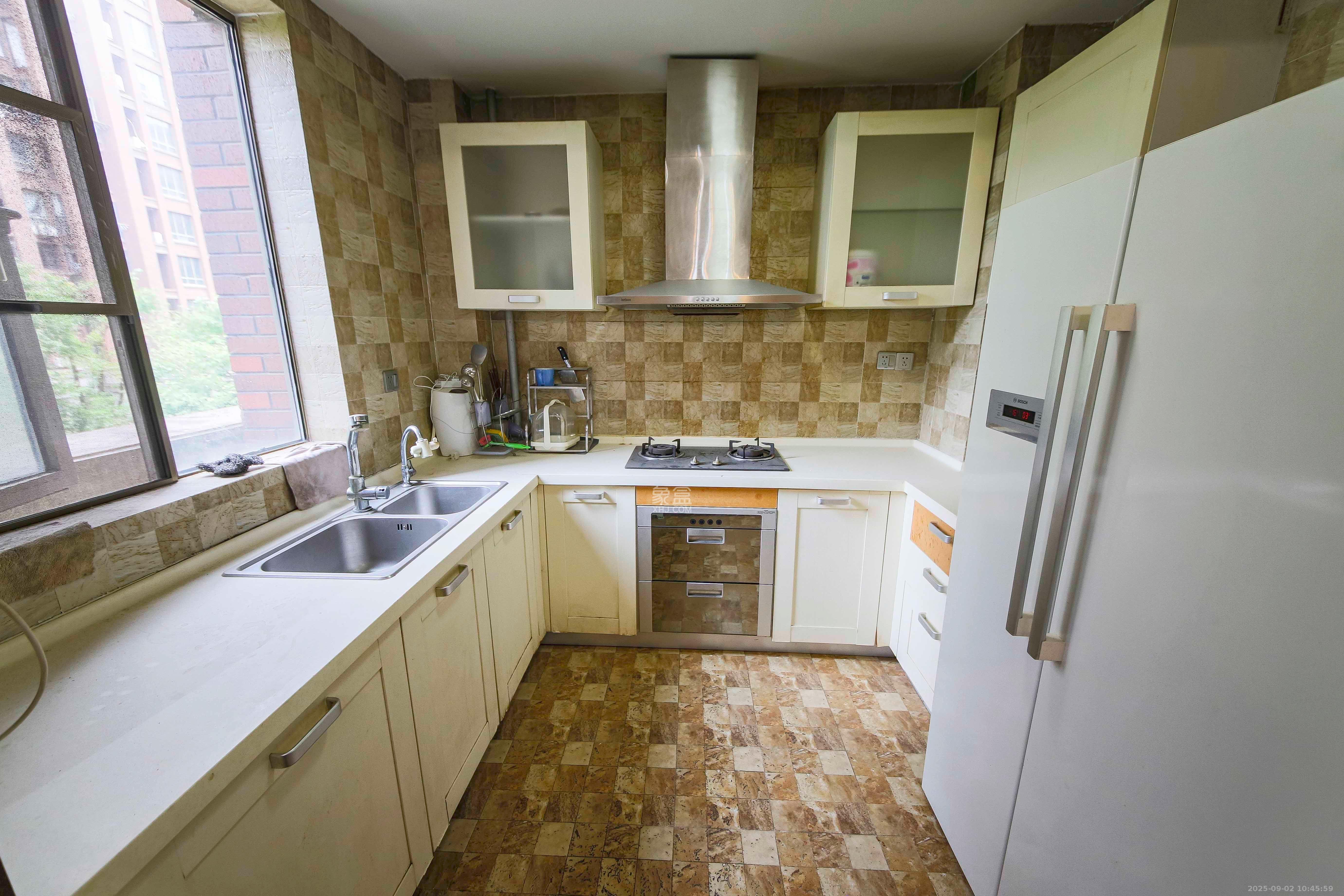 奥林匹克花园 3室2厅2卫 3500.0元/月 奥林匹克花园 3室2厅2卫 3500.0元/月室内图