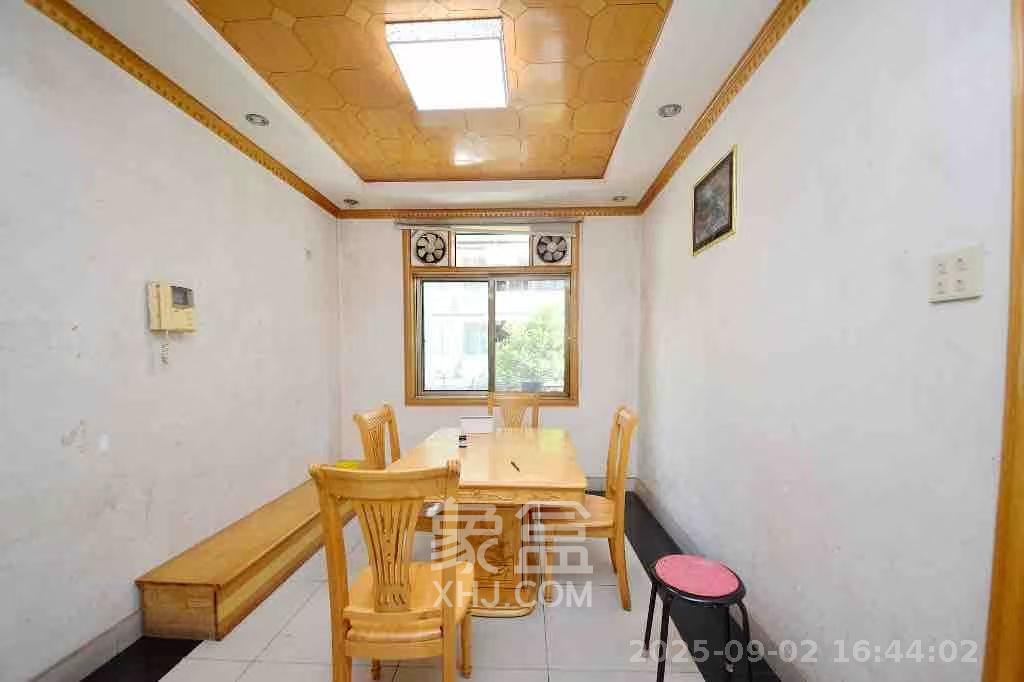 地税五分局小区  3室2厅2卫    2400.0元/月 地税五分局小区  3室2厅2卫    2400.0元/月室内图