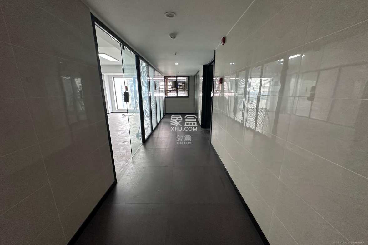 卓越江岸 1室0厅0卫 4000.0元/月 卓越江岸 1室0厅0卫 4000.0元/月室内图