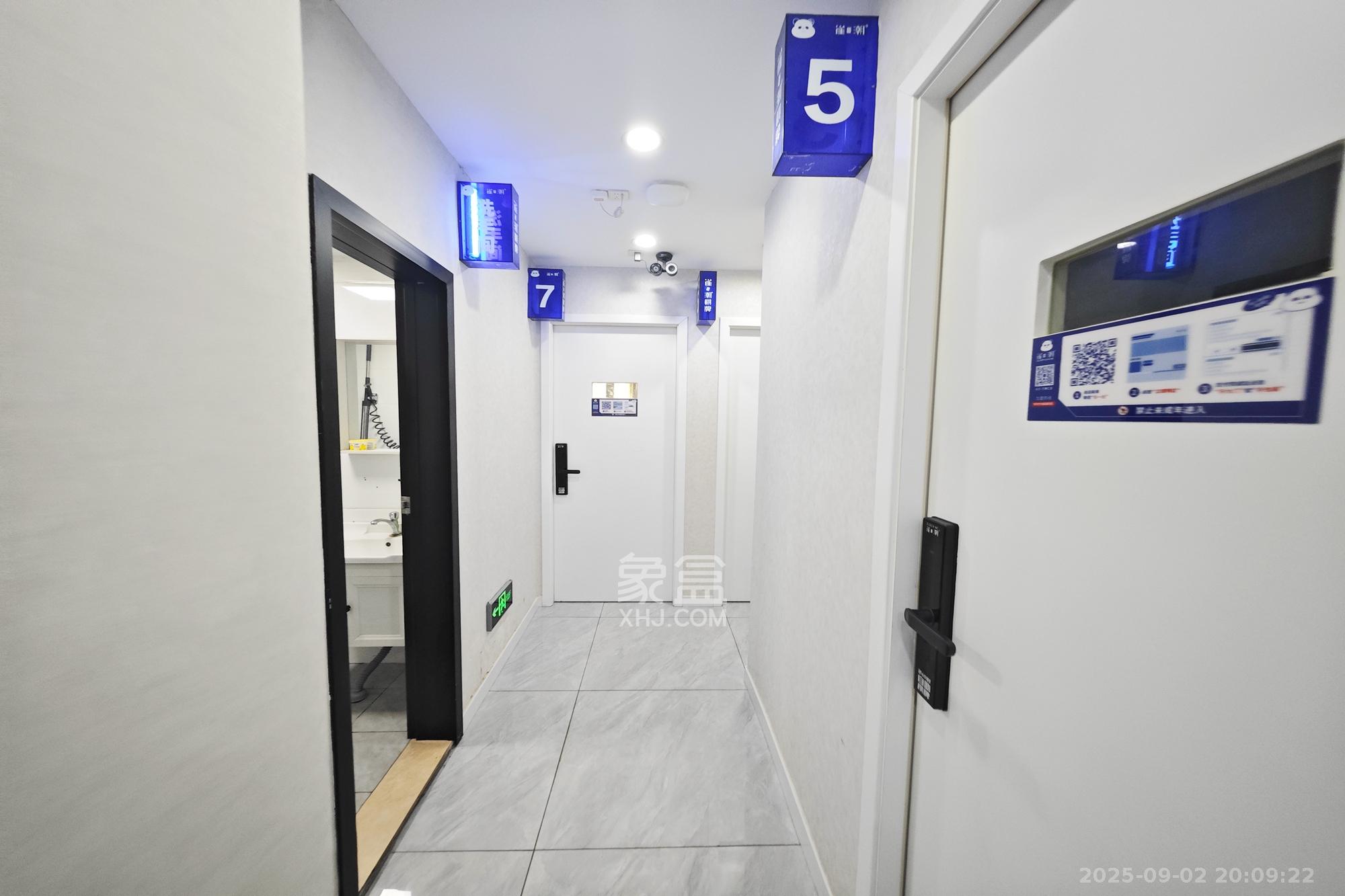 万博汇 2室1厅1卫 69.0万 万博汇 2室1厅1卫 69.0万其他