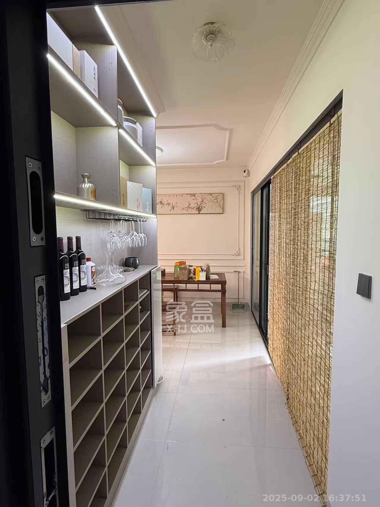 嘉宇盛世华章  3室2厅1卫    4800.0元/月室内图