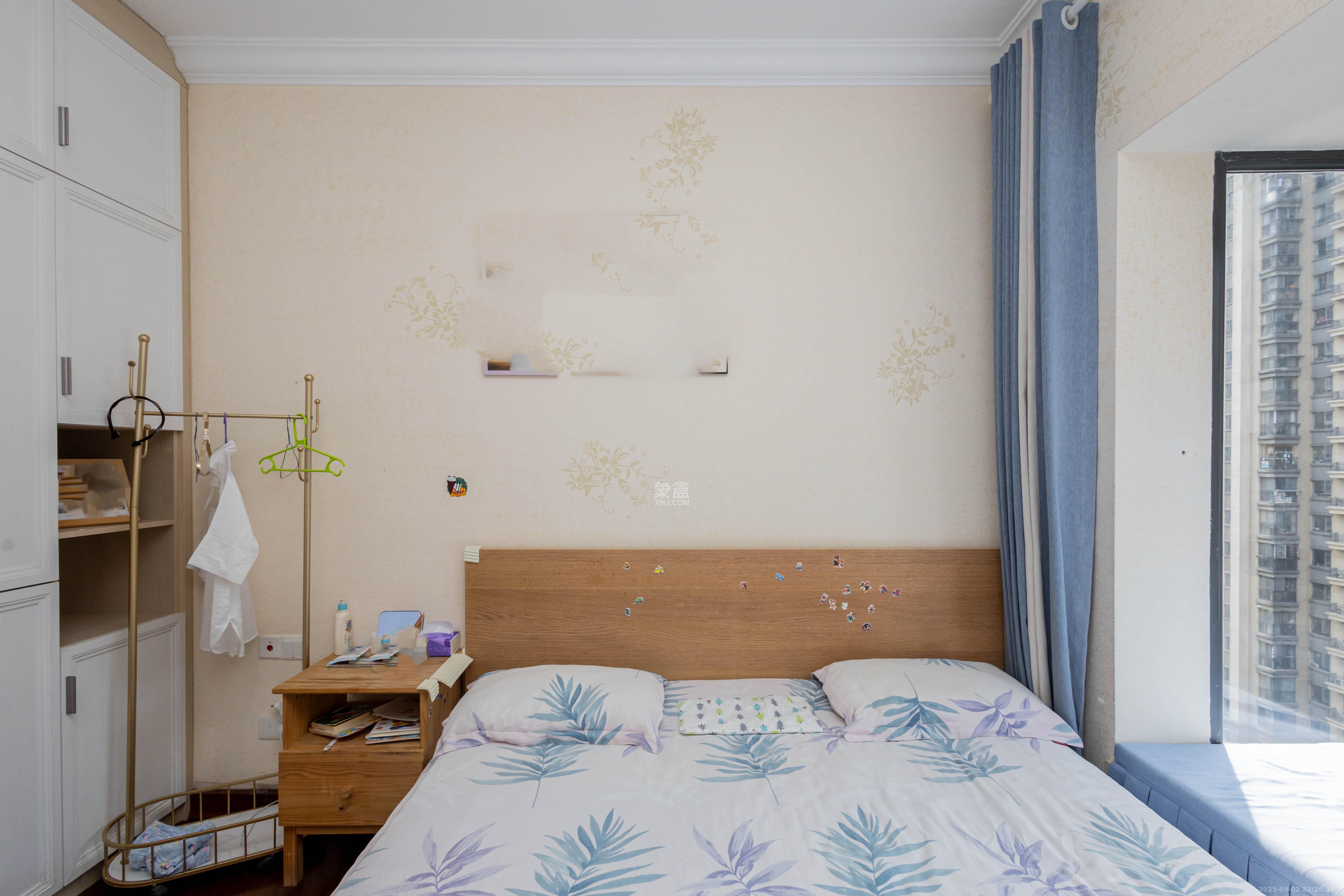 恒大江湾  3室2厅2卫    106.8万 恒大江湾  3室2厅2卫    106.8万卧室