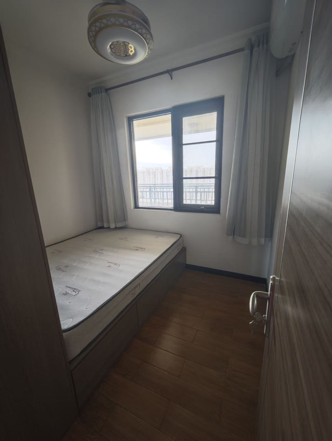 碧桂园公园上城 3室2厅2卫 2800.0元/月 碧桂园公园上城 3室2厅2卫 2800.0元/月室内图