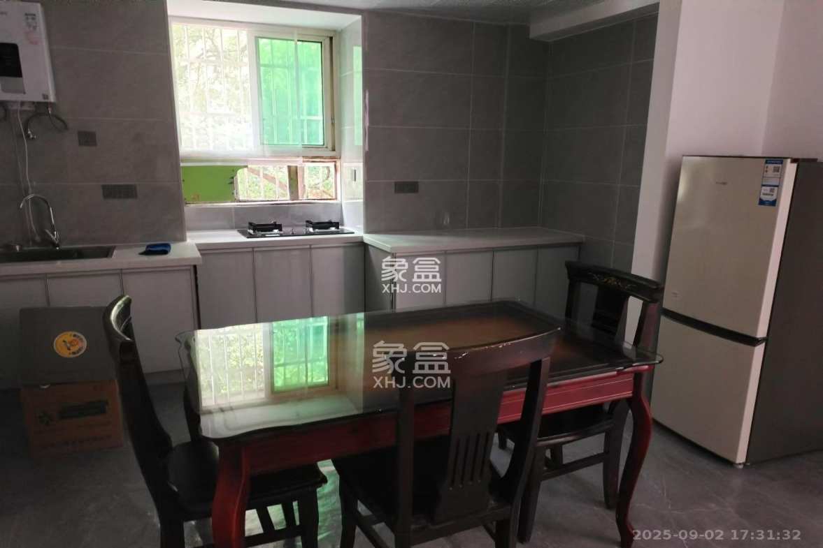 五一新村安置小区(永定社区、永兴社区、永祥社区) 1室1厅1卫 1800.0元/月 五一新村安置小区(永定社区、永兴社区、永祥社区) 1室1厅1卫 1800.0元/月室内图