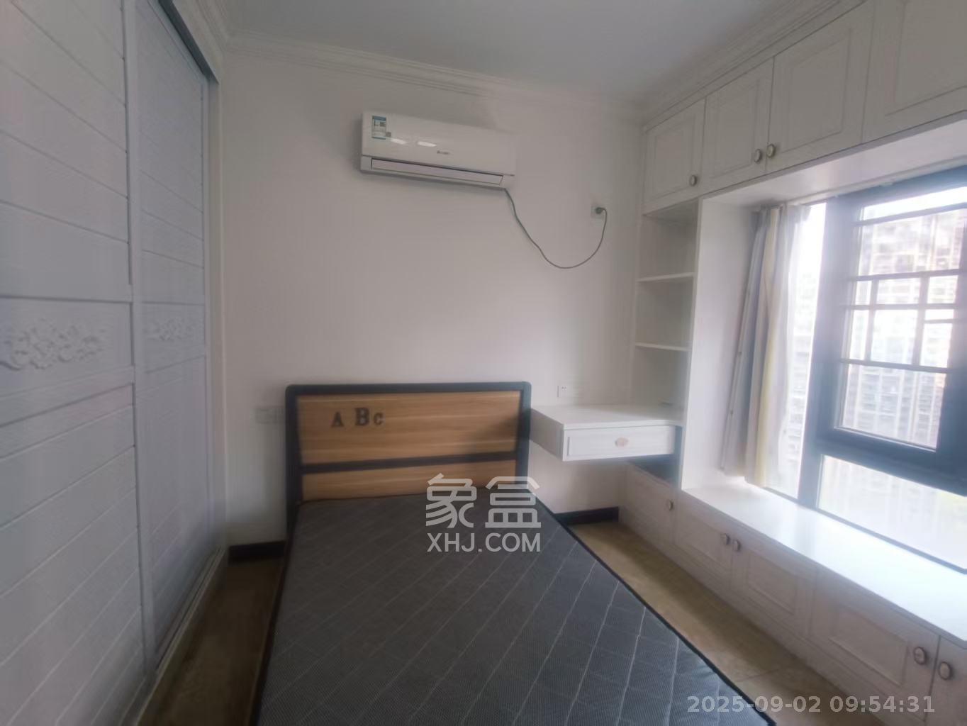 时代倾城三期  4室2厅2卫    2400.0元/月室内图