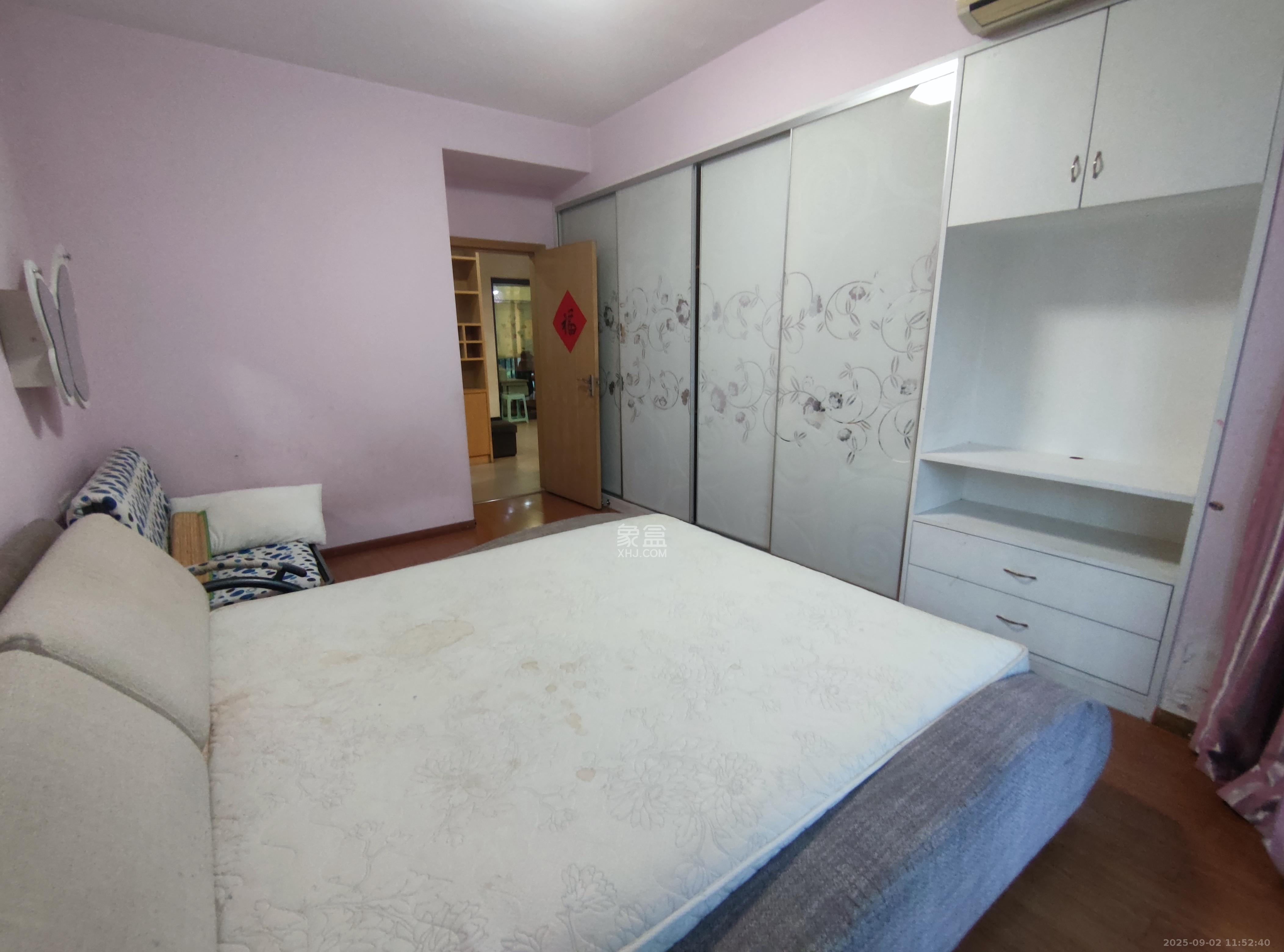 中城丽景香山园  3室2厅1卫    2800.0元/月 中城丽景香山园  3室2厅1卫    2800.0元/月室内图