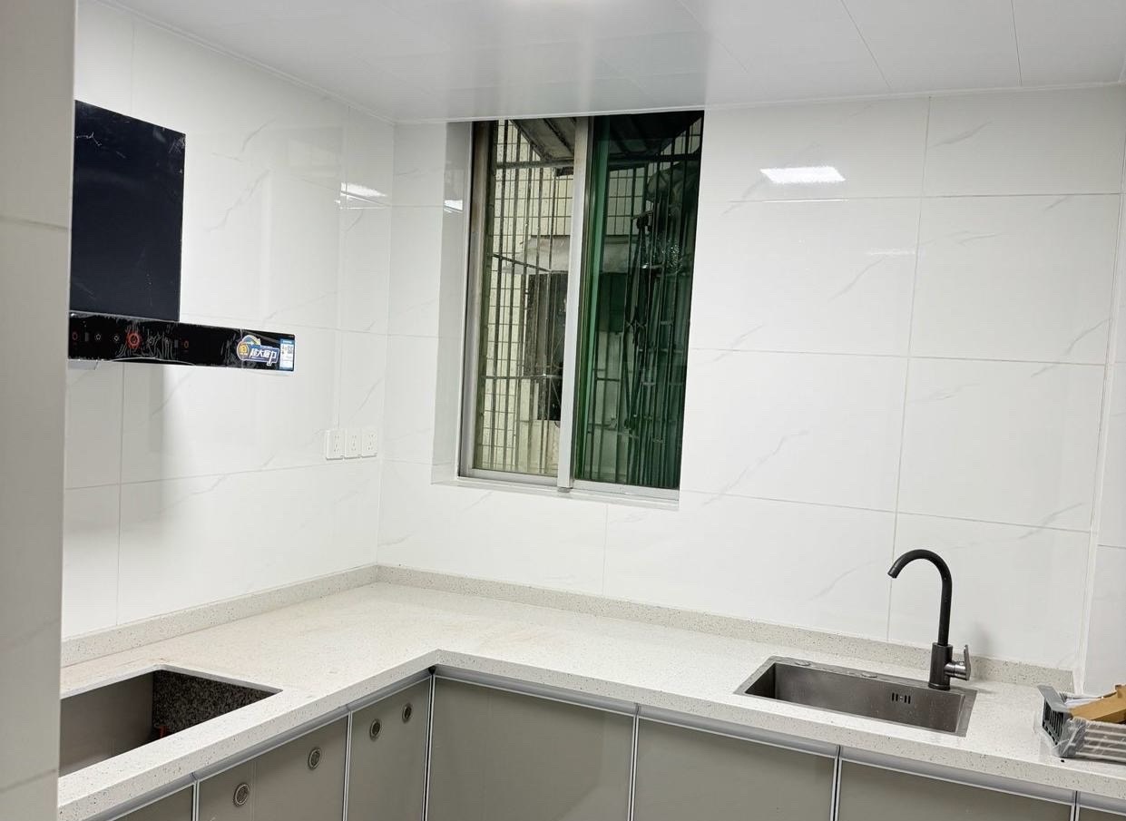 海关宿舍(盐灶路) 3室2厅1卫 2300.0元/月 海关宿舍(盐灶路) 3室2厅1卫 2300.0元/月室内图