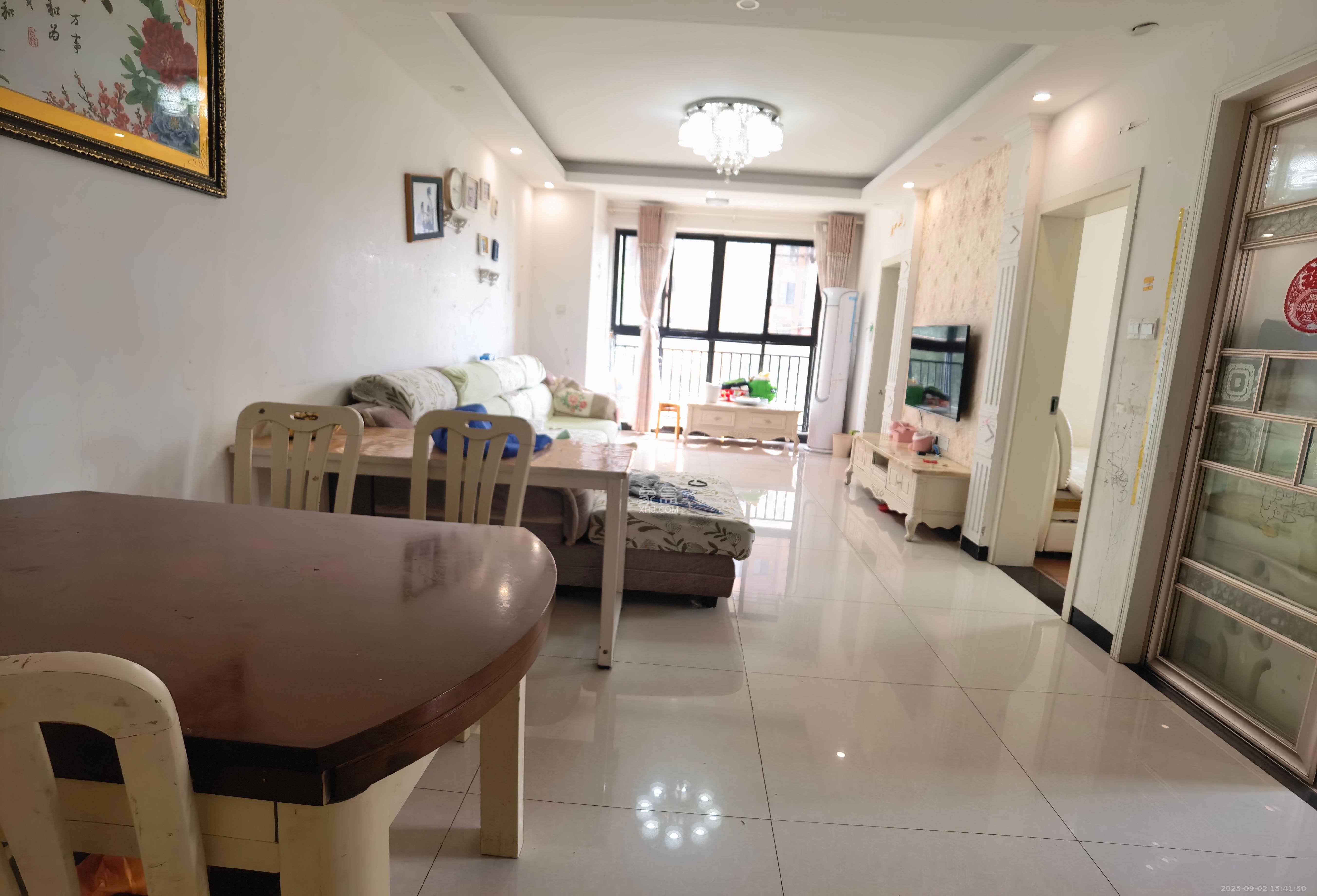 中信凯旋城（中信新城四期）  3室2厅1卫    1800.0元/月室内图