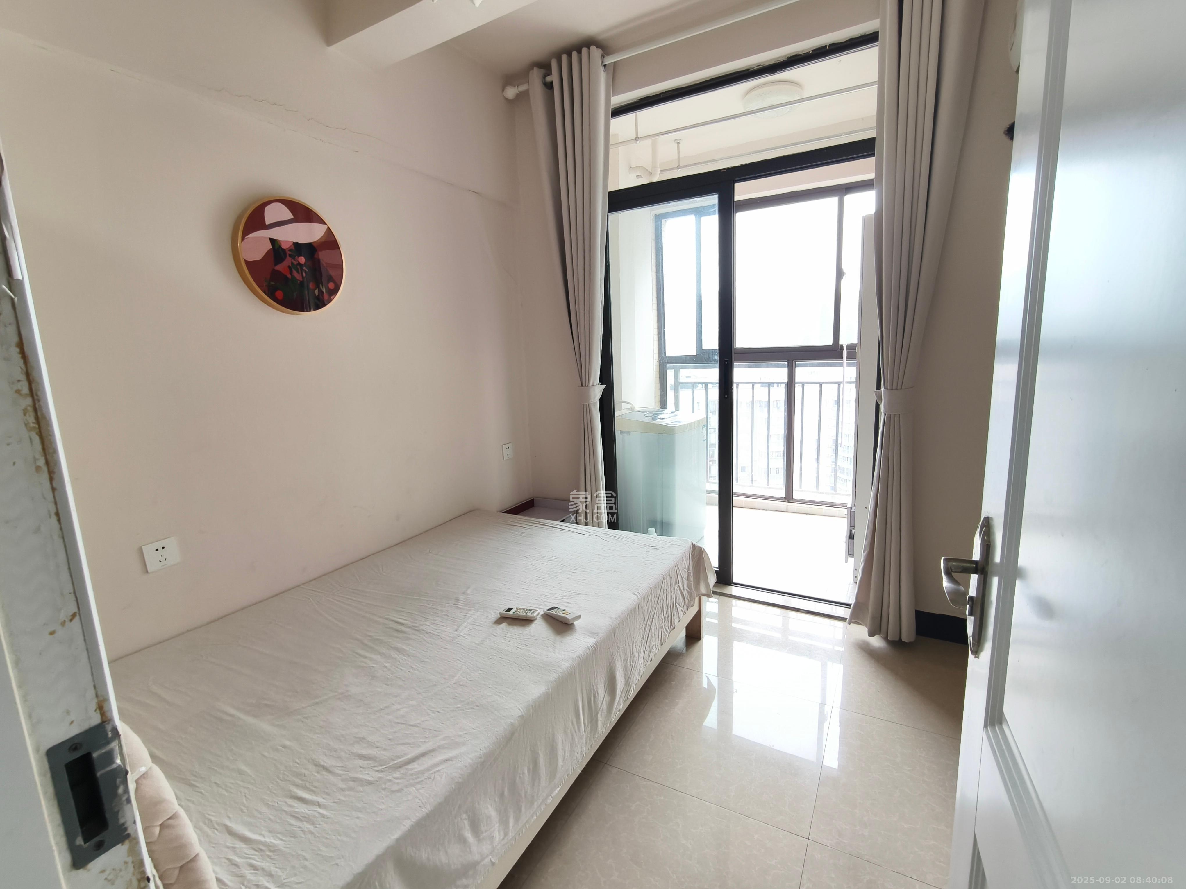 钱隆樽品(一、二、三期)  2室1厅1卫    2000.0元/月室内图