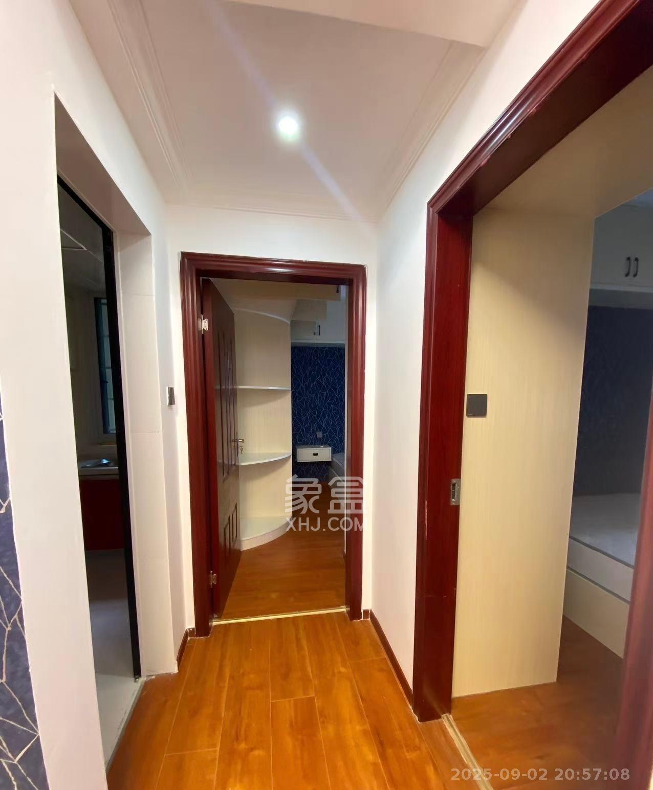 福泽园 2室2厅1卫 1700.0元/月 福泽园 2室2厅1卫 1700.0元/月室内图