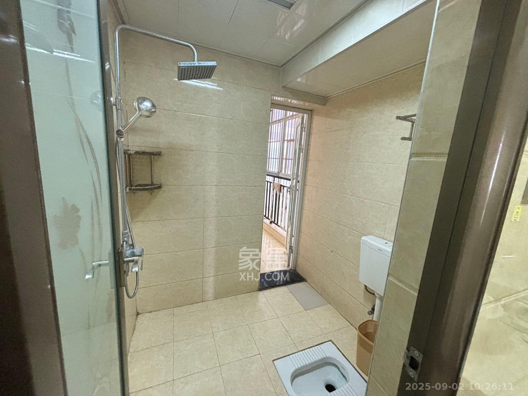 白沙湾嘉园 3室2厅2卫 2700.0元/月 白沙湾嘉园 3室2厅2卫 2700.0元/月室内图