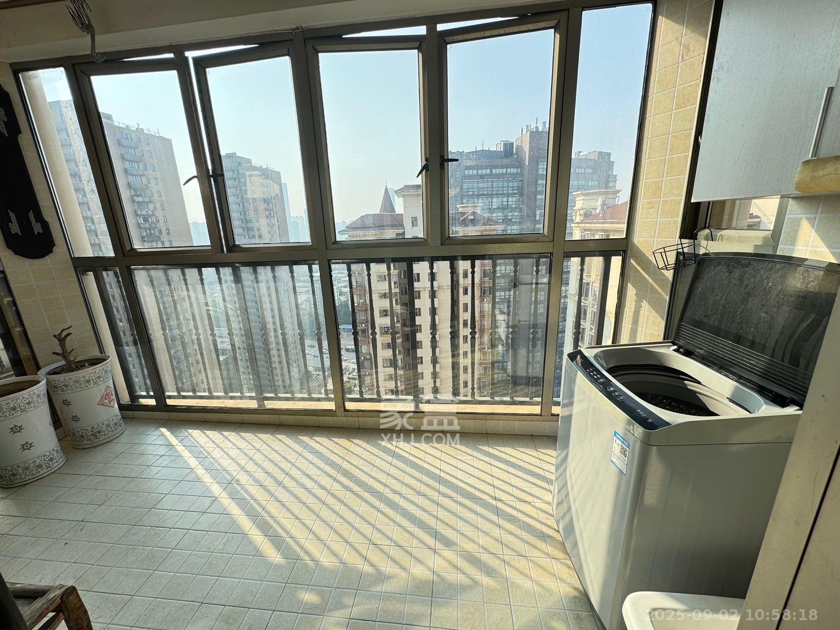 世嘉国际华城  2室2厅2卫    2900.0元/月室内图