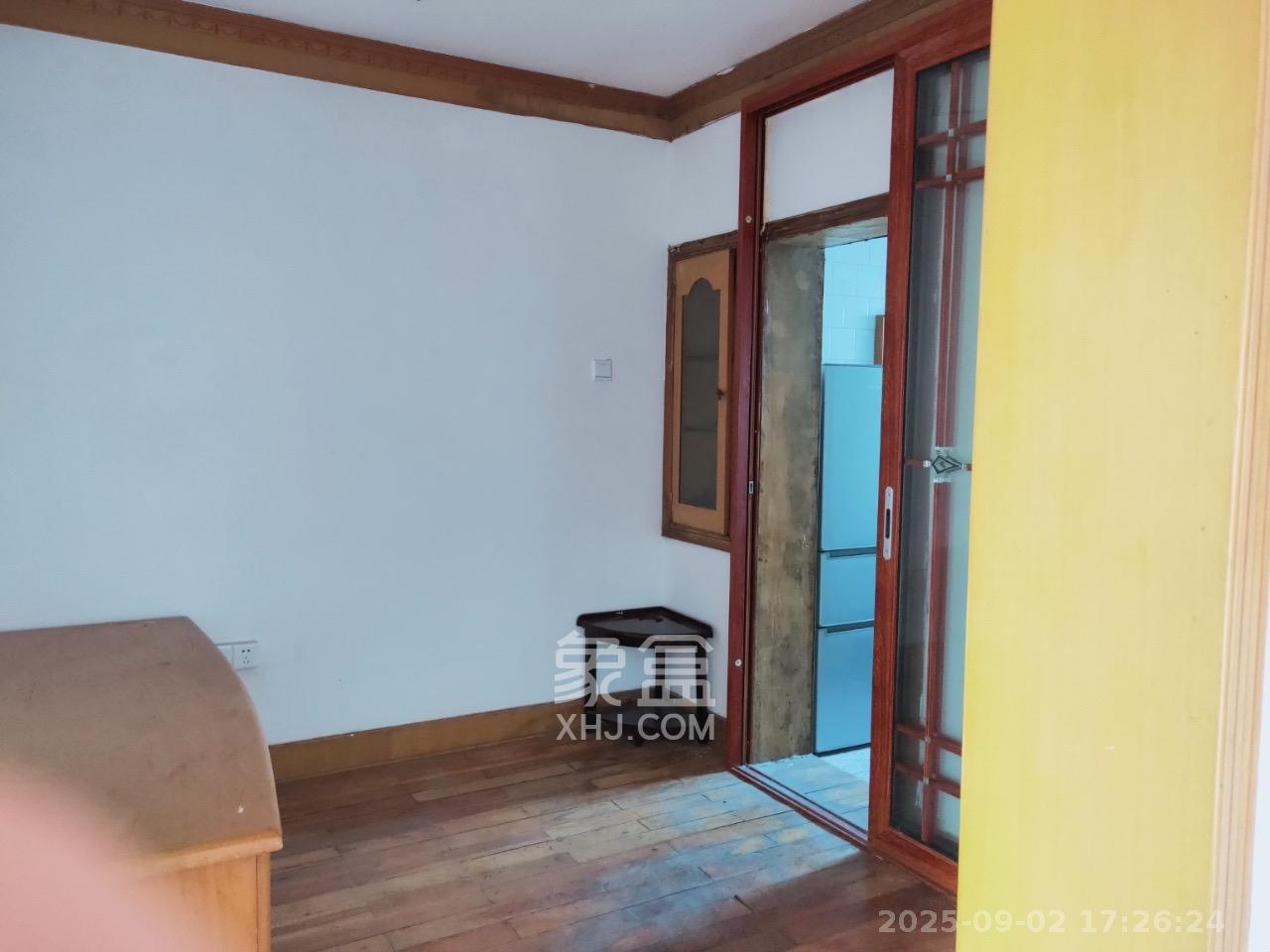 茶园坡社区(原王家冲社区)  2室1厅1卫    1300.0元/月 茶园坡社区(原王家冲社区)  2室1厅1卫    1300.0元/月室内图