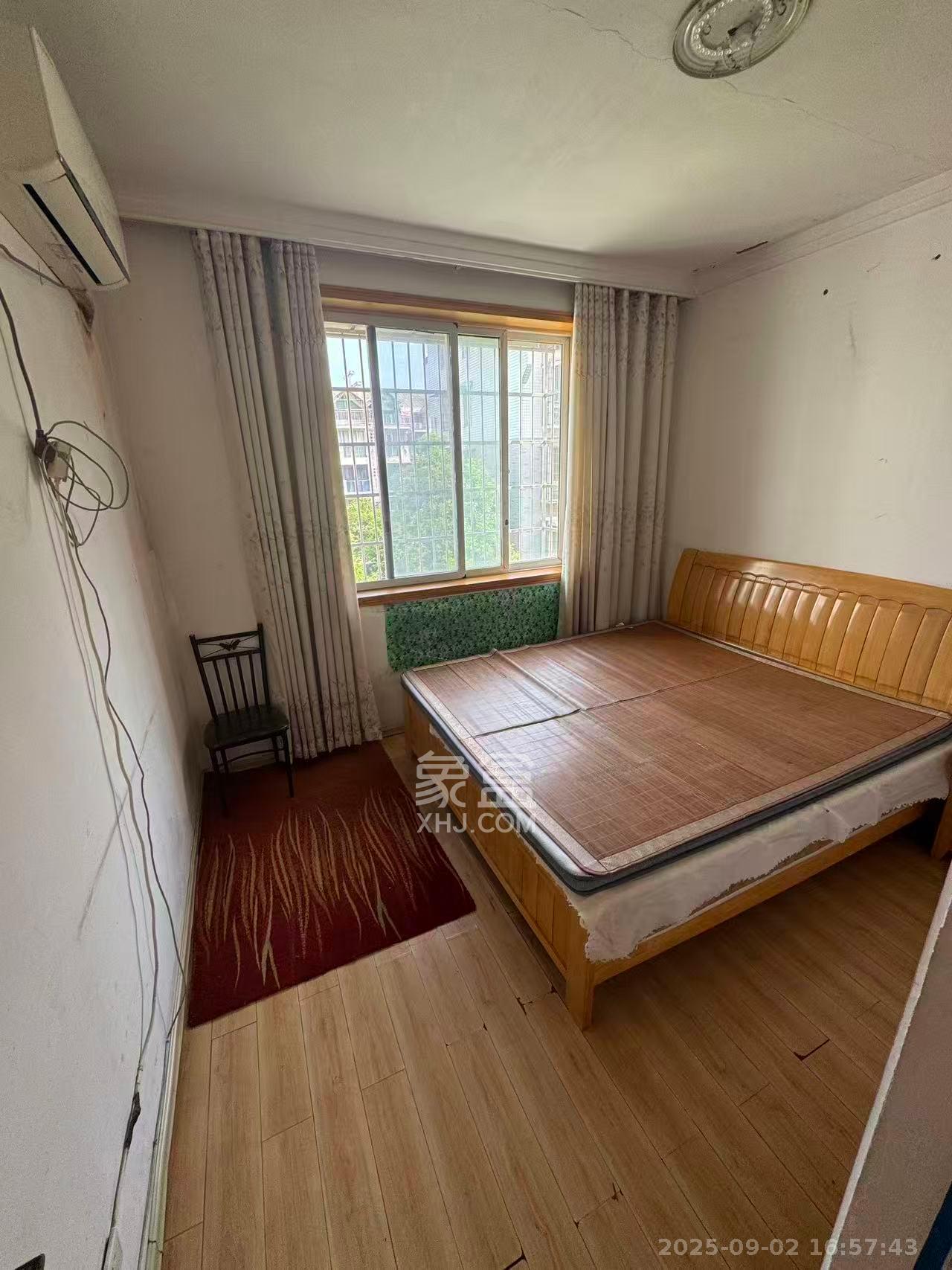 好家园  2室2厅1卫    1600.0元/月 好家园  2室2厅1卫    1600.0元/月室内图