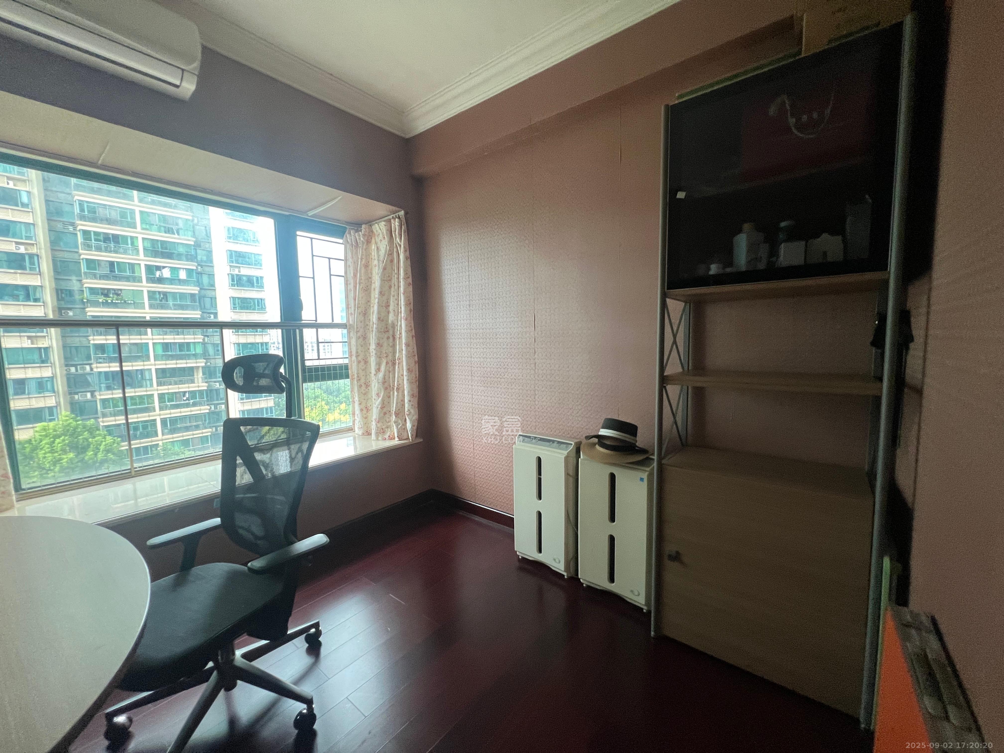 恒大绿洲  1室2厅2卫    3000.0元/月室内图