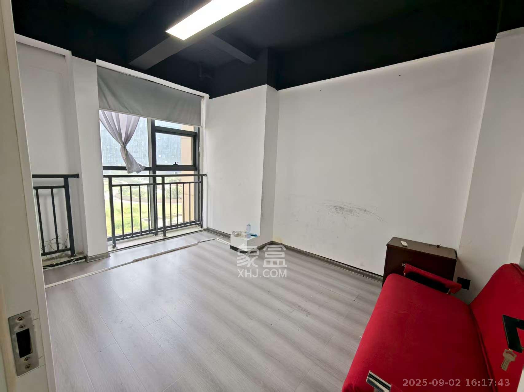 万坤图财富广场  1室1厅1卫    4500.0元/月 万坤图财富广场  1室1厅1卫    4500.0元/月室内图