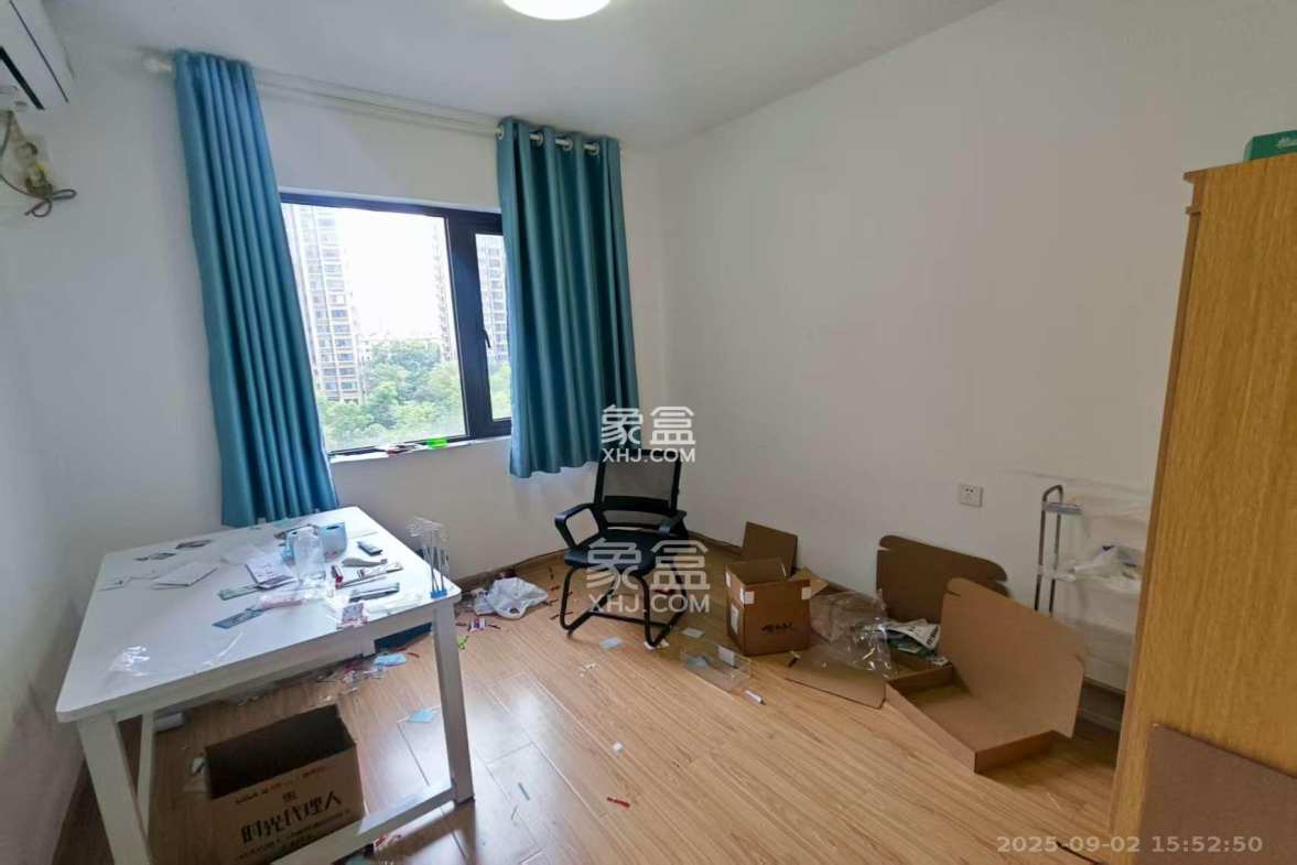 保利大都汇一期、二期  3室2厅2卫    3300.0元/月 保利大都汇一期、二期  3室2厅2卫    3300.0元/月室内图