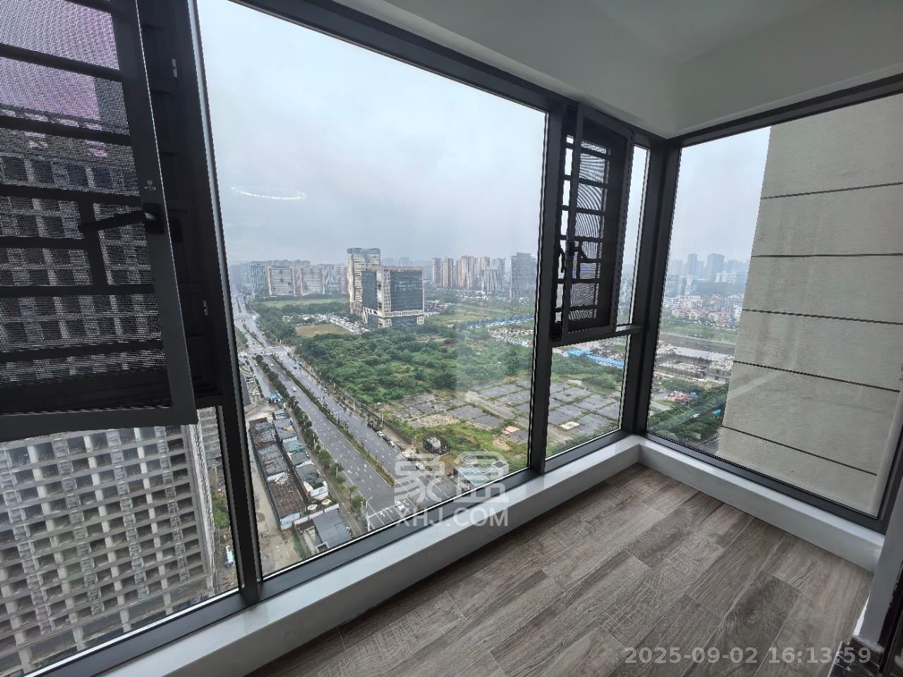 绿地长沙城际空间站（绿地新里佳苑）  4室2厅2卫   3800.00元/月室内图