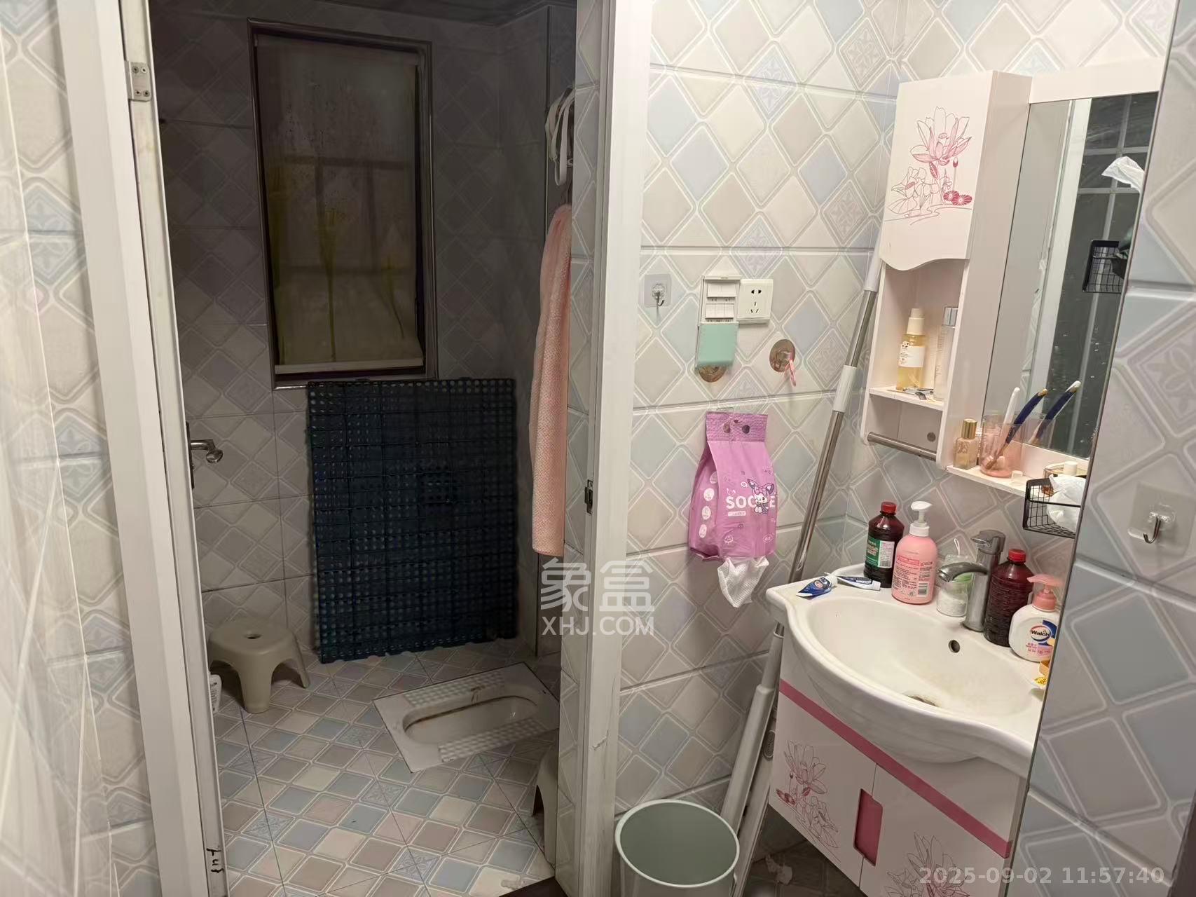 中国铁建梅溪青秀一期  3室2厅1卫    2000.0元/月室内图