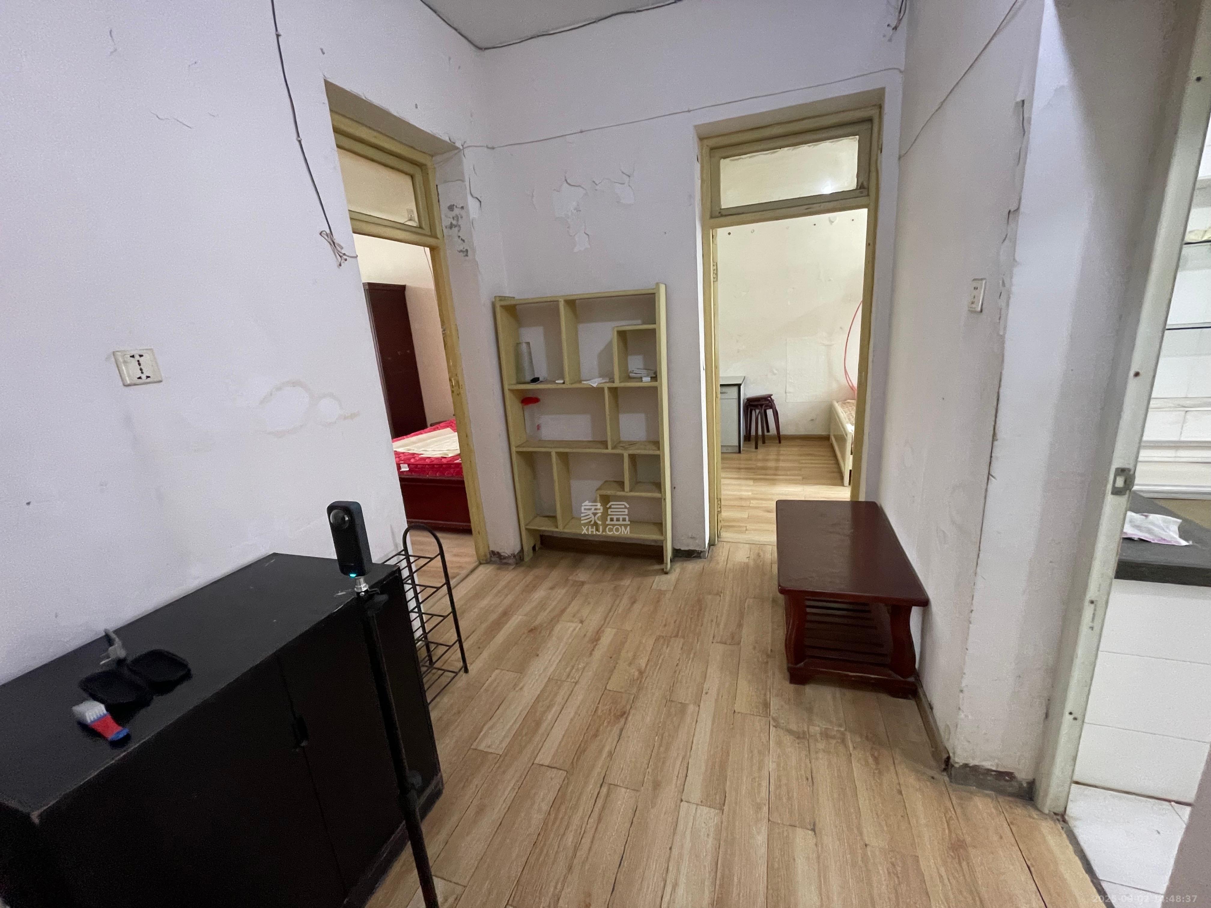 红花坡社区  2室1厅1卫    1000.0元/月 红花坡社区  2室1厅1卫    1000.0元/月室内图