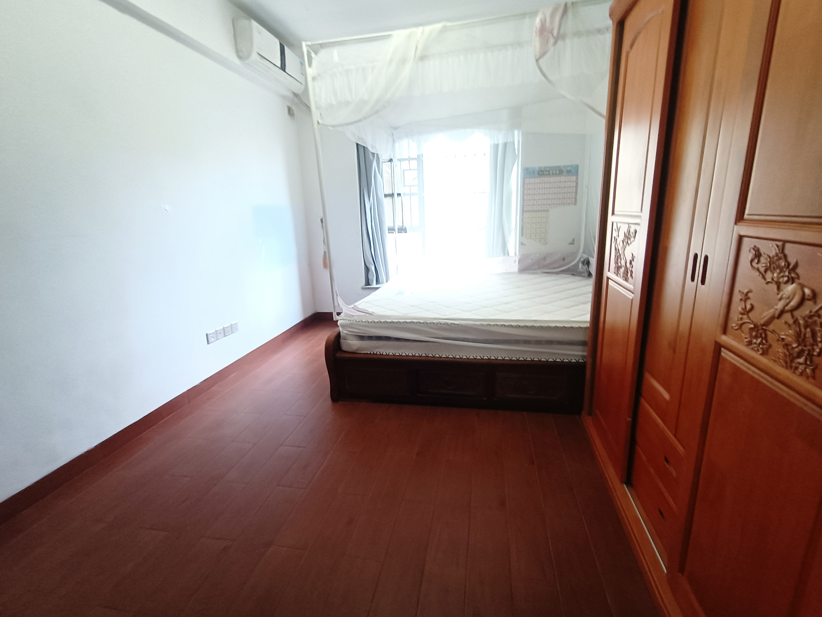 滨江帝景一期 3室2厅2卫 2300.0元/月 滨江帝景一期 3室2厅2卫 2300.0元/月室内图