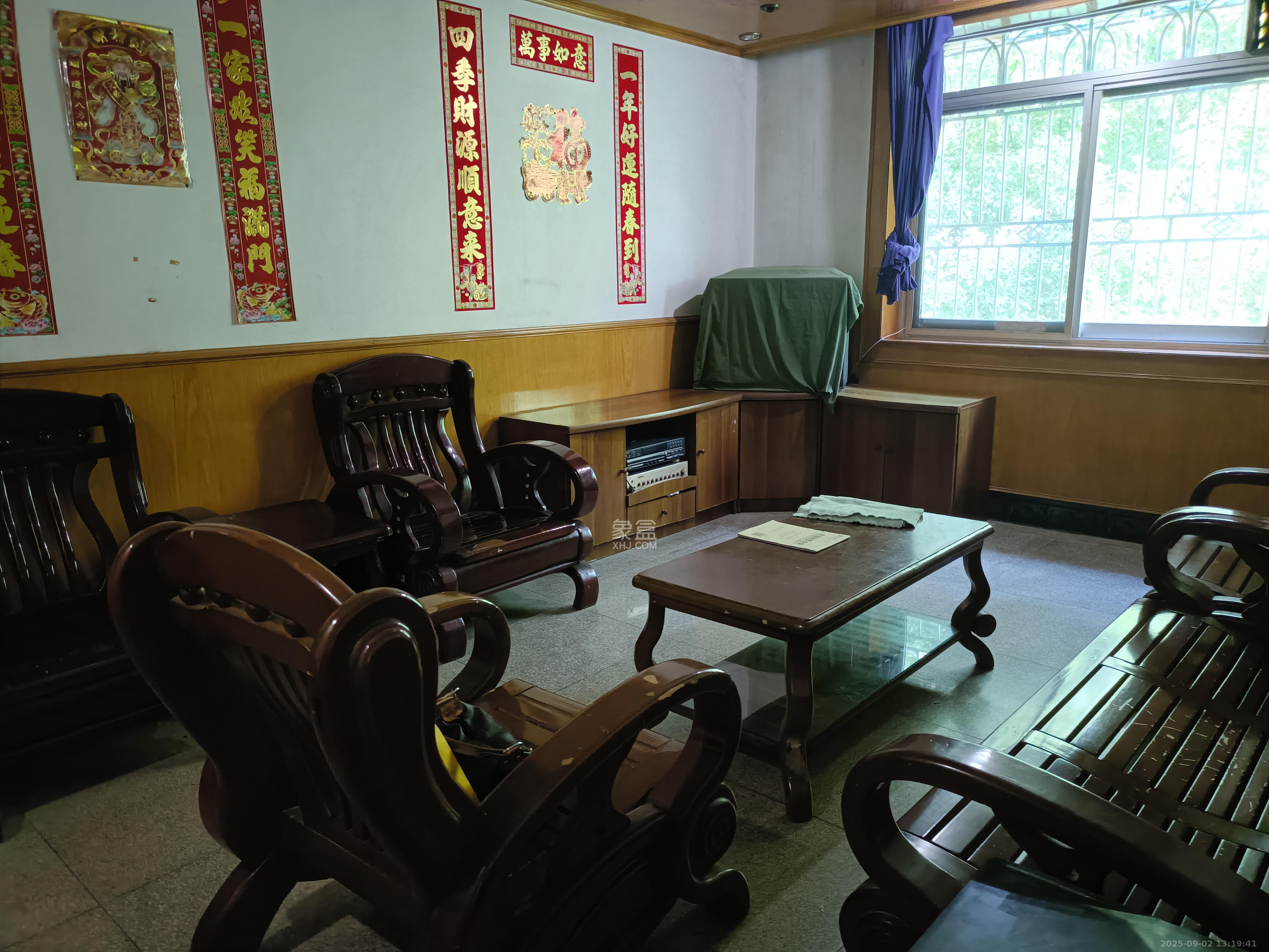 东风二村社区房 2室1厅1卫 1600.0元/月 东风二村社区房 2室1厅1卫 1600.0元/月室内图