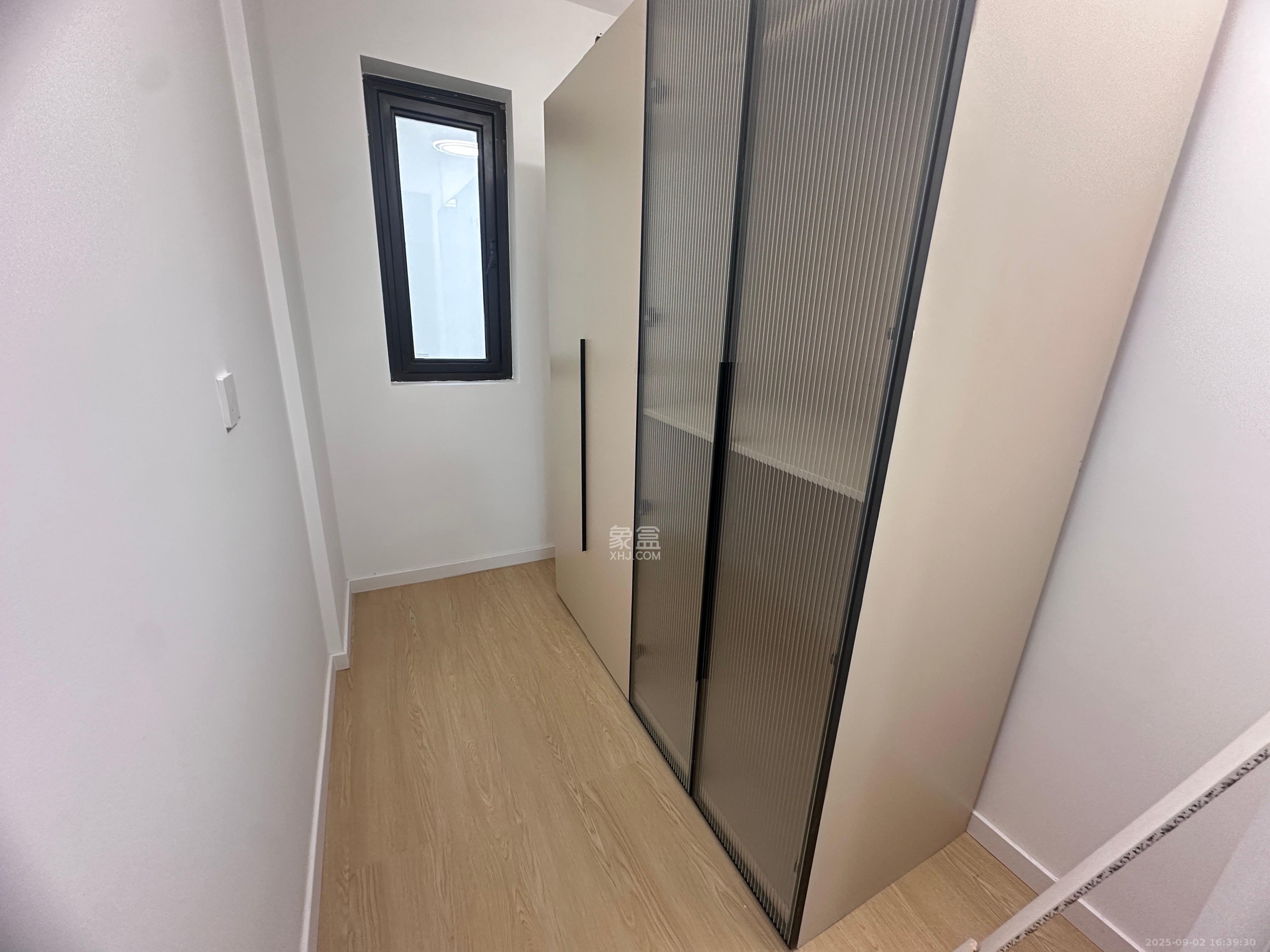 新城璟隽(麓华新城) 3室2厅1卫 1800.0元/月 新城璟隽(麓华新城) 3室2厅1卫 1800.0元/月室内图